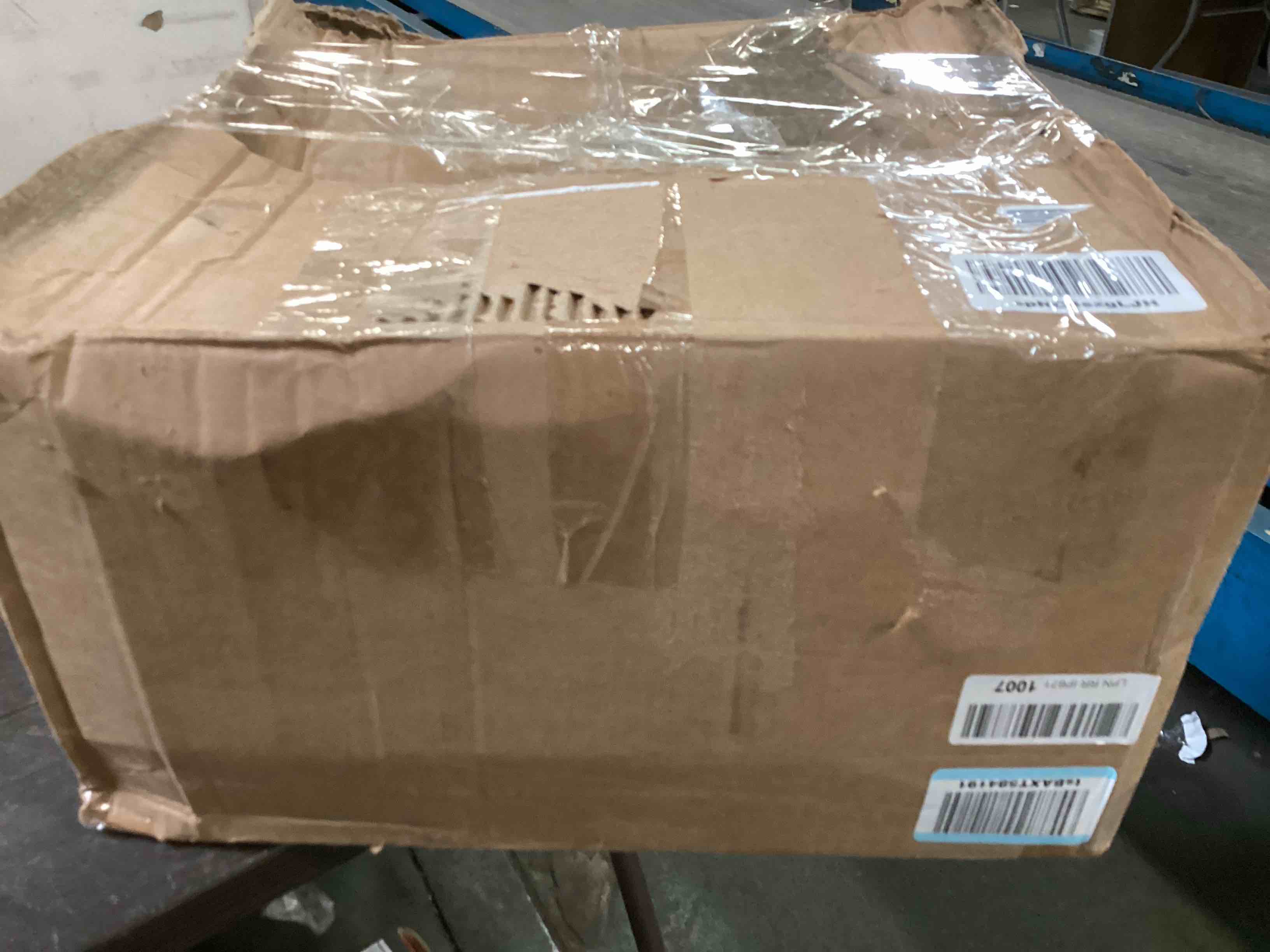 https://s3.amazonaws.com/lotting-images-prod/bidfta/YEL6563900_1718647373674.jpeg