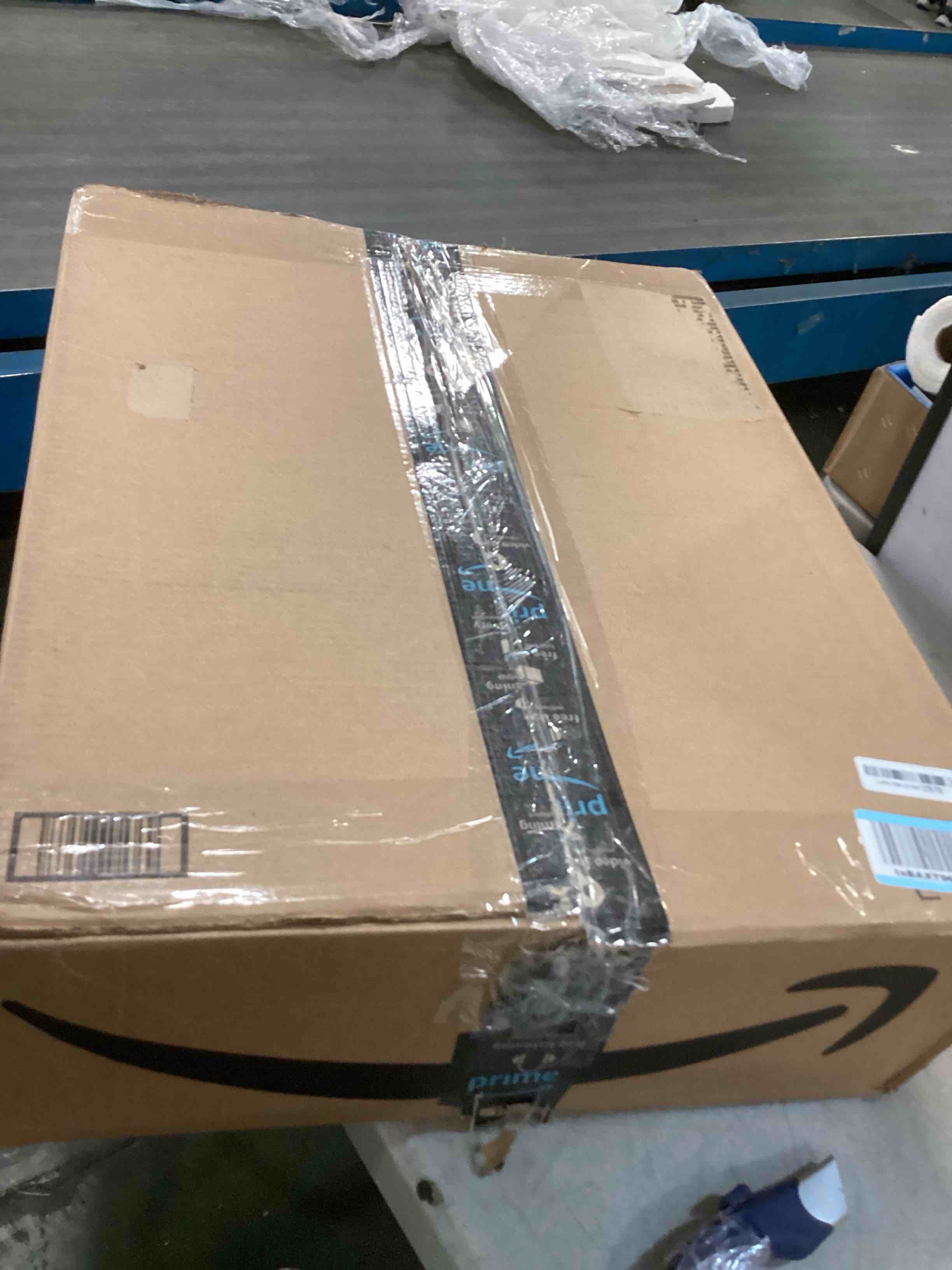 https://s3.amazonaws.com/lotting-images-prod/bidfta/YEL6563991_1718712896809.jpeg