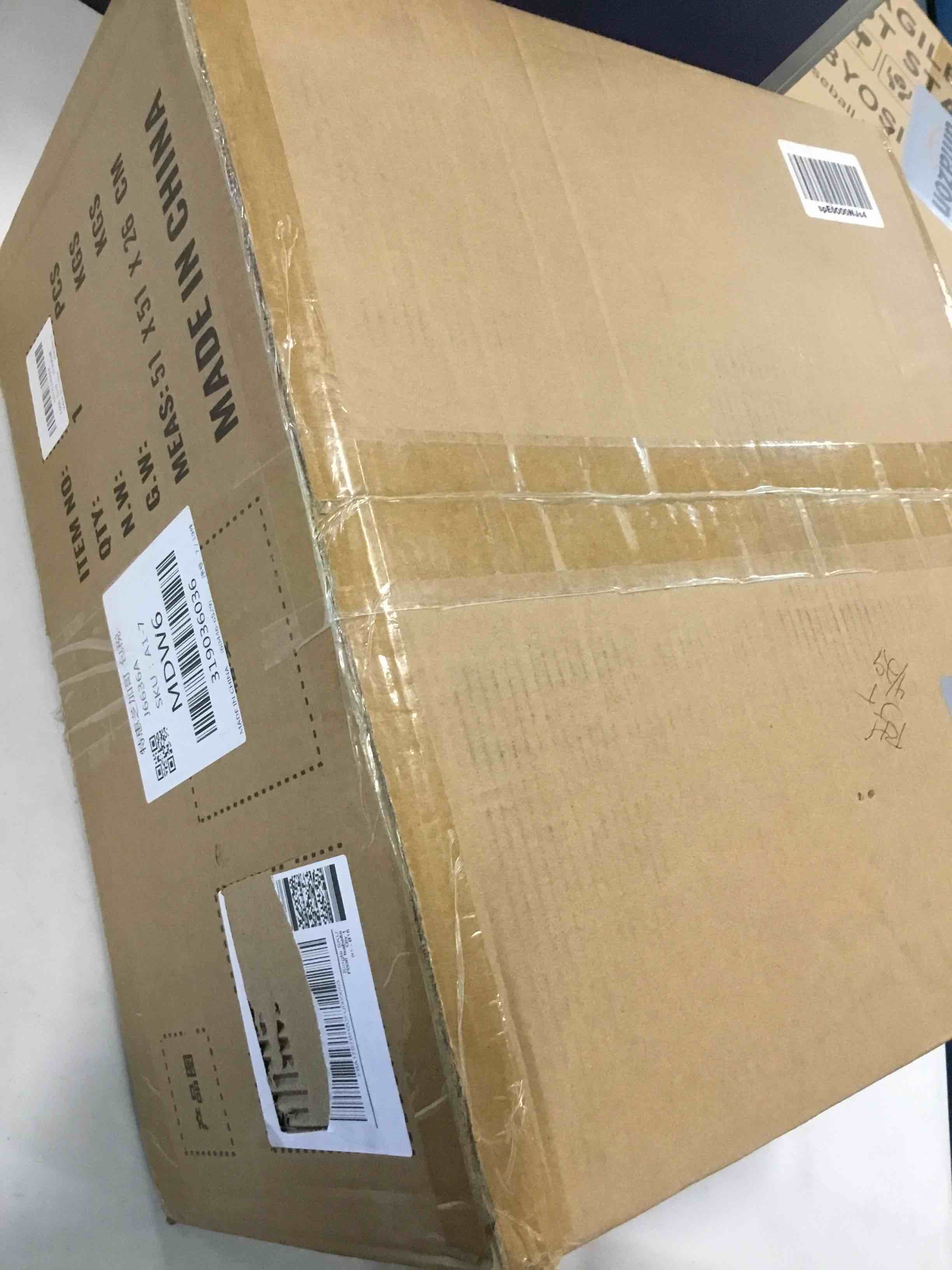 https://s3.amazonaws.com/lotting-images-prod/bidfta/YEL6564931_1716901855300.jpeg