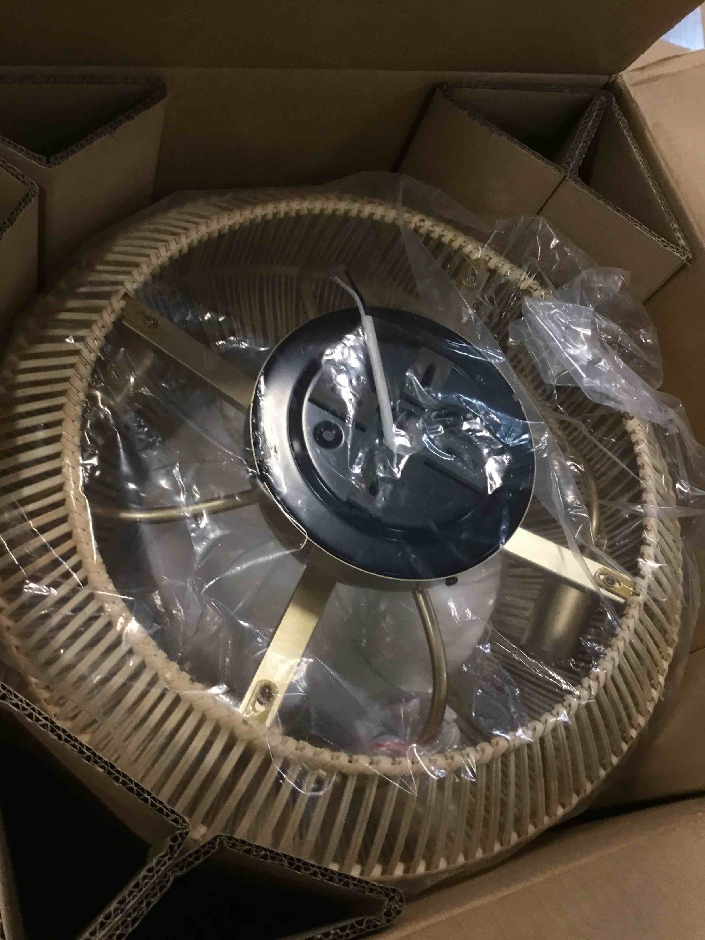 https://s3.amazonaws.com/lotting-images-prod/bidfta/YEL6564931_1716901879969.jpeg