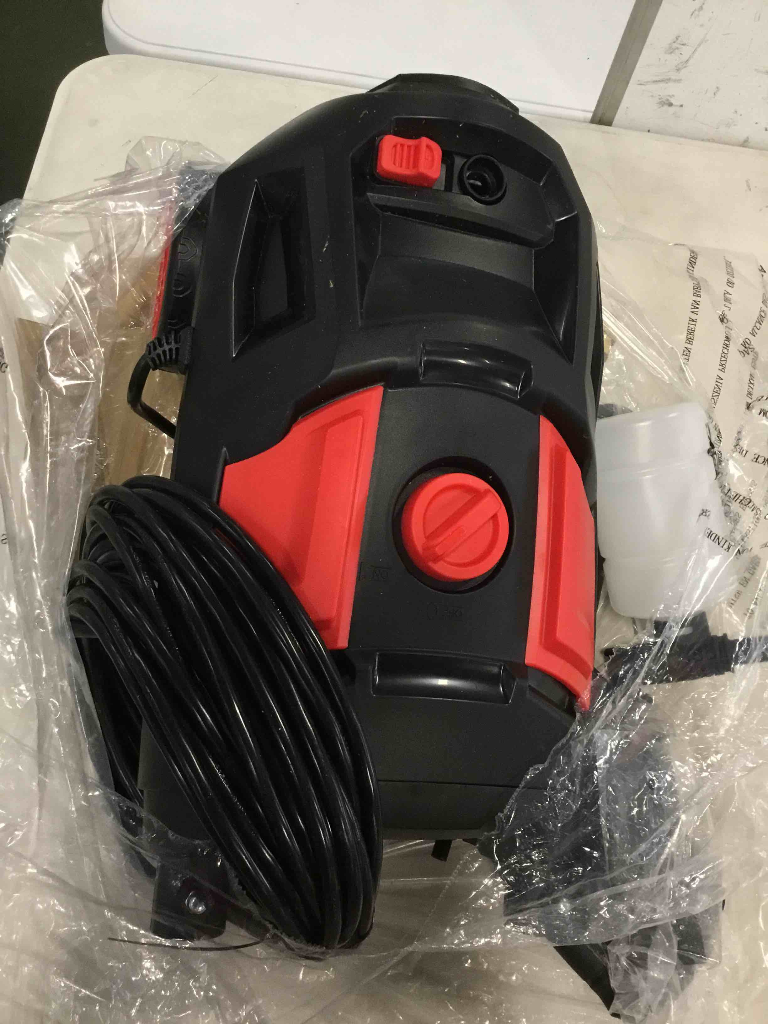 https://s3.amazonaws.com/lotting-images-prod/bidfta/YEL6565192_1716987610485.jpeg