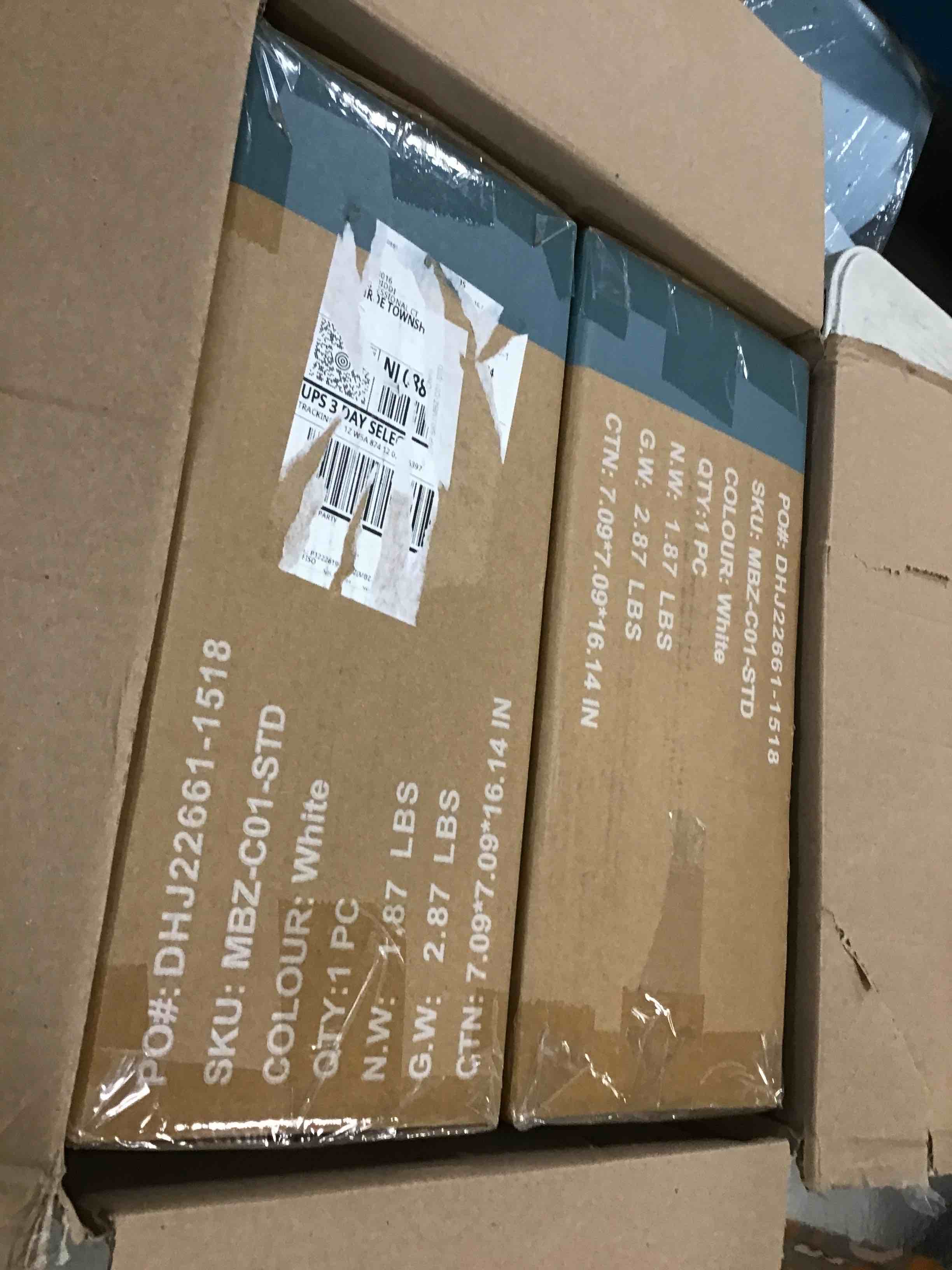 https://s3.amazonaws.com/lotting-images-prod/bidfta/YEL6566205_1716485537810.jpeg