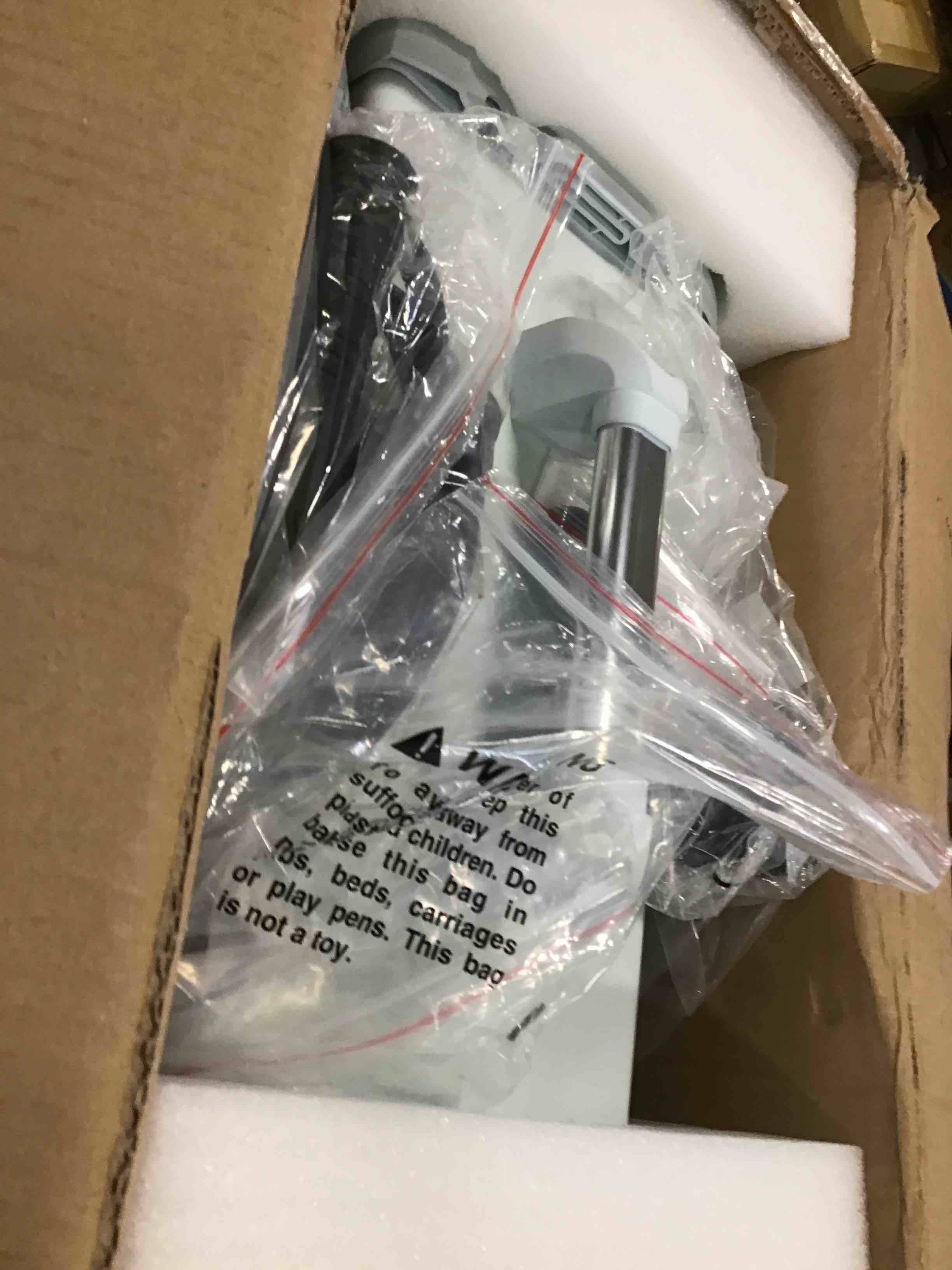 https://s3.amazonaws.com/lotting-images-prod/bidfta/YEL6566296_1716493780845.jpeg