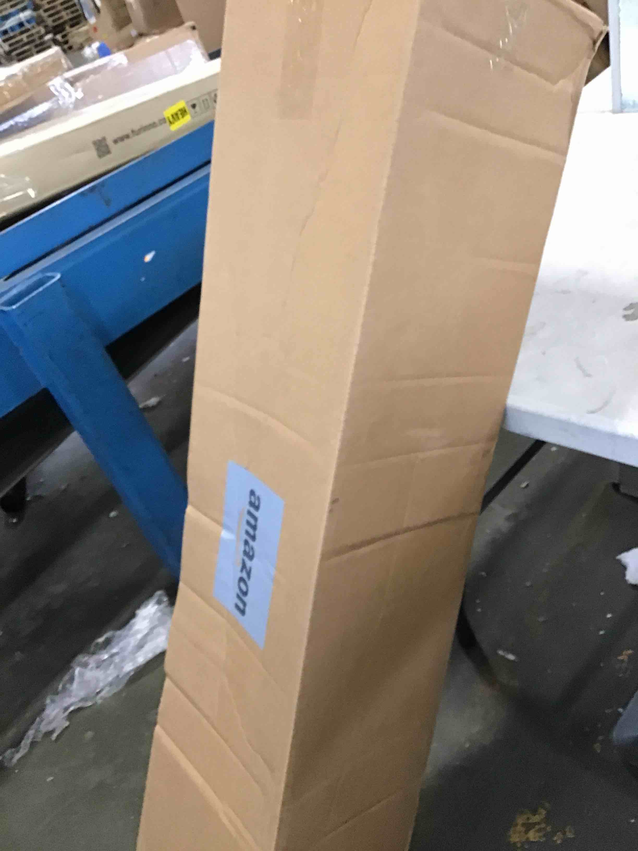 https://s3.amazonaws.com/lotting-images-prod/bidfta/YEL6566687_1716581500284.jpeg