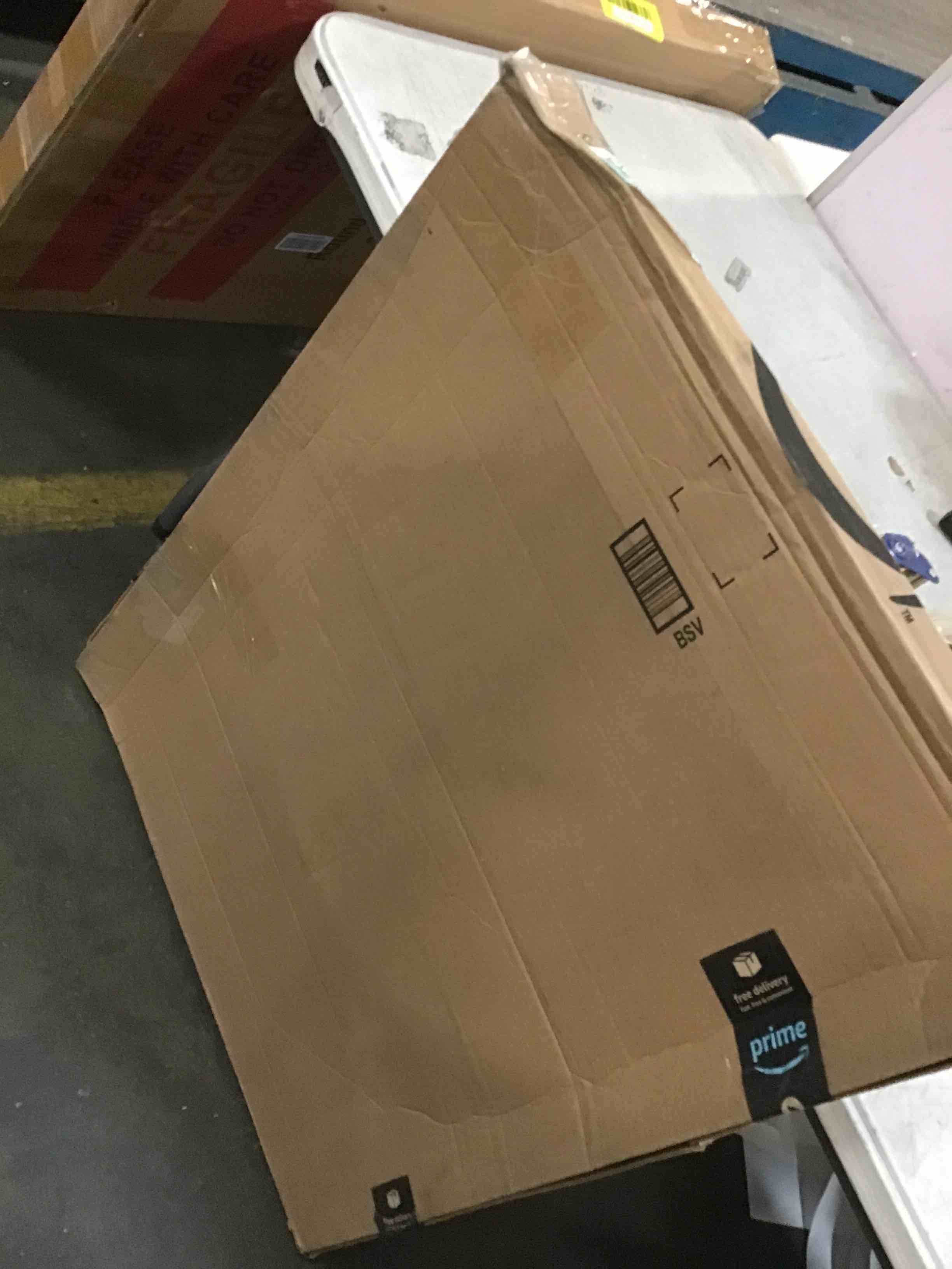 https://s3.amazonaws.com/lotting-images-prod/bidfta/YEL6567060_1716898146211.jpeg