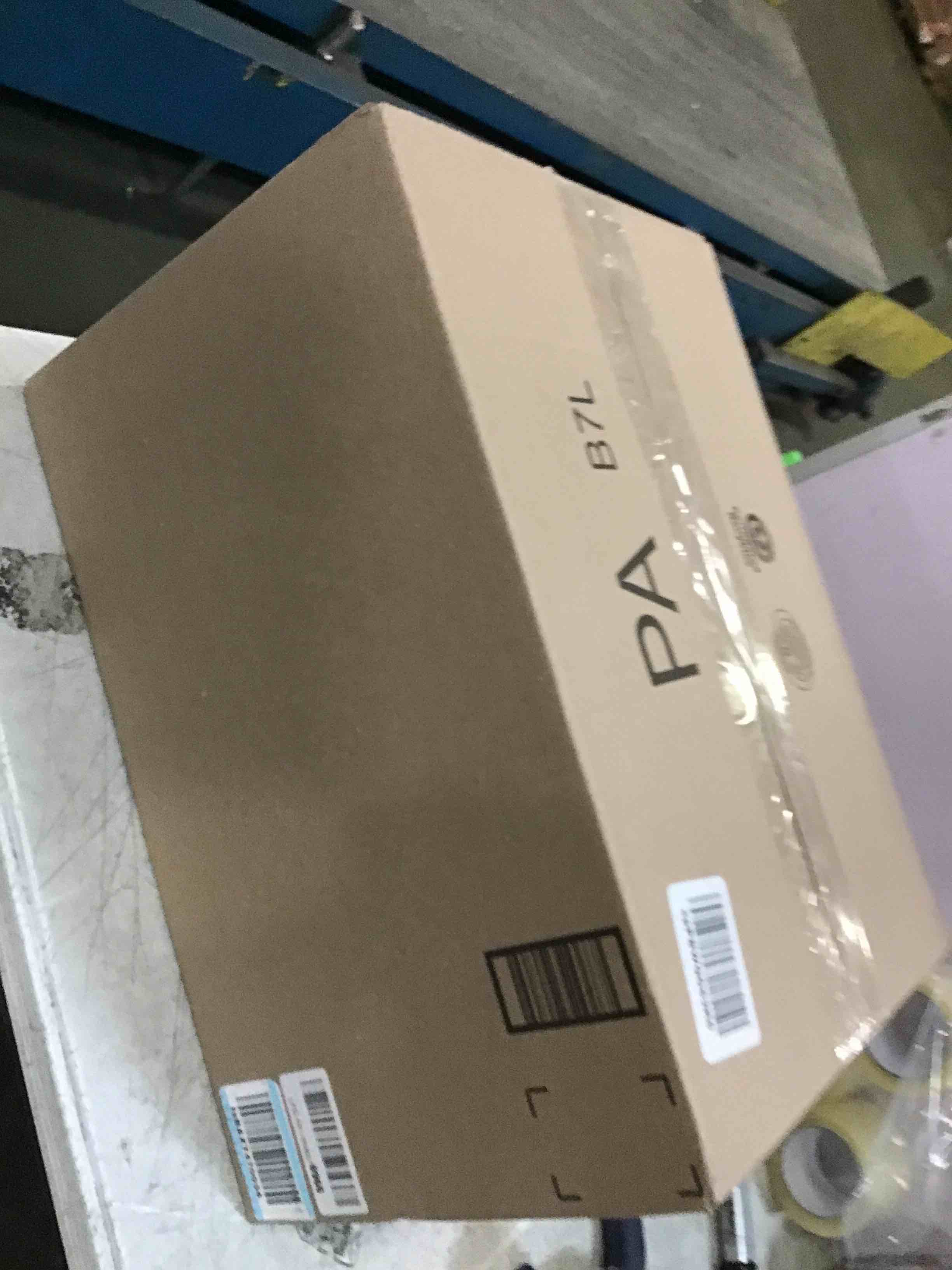 https://s3.amazonaws.com/lotting-images-prod/bidfta/YEL6567106_1716900787660.jpeg