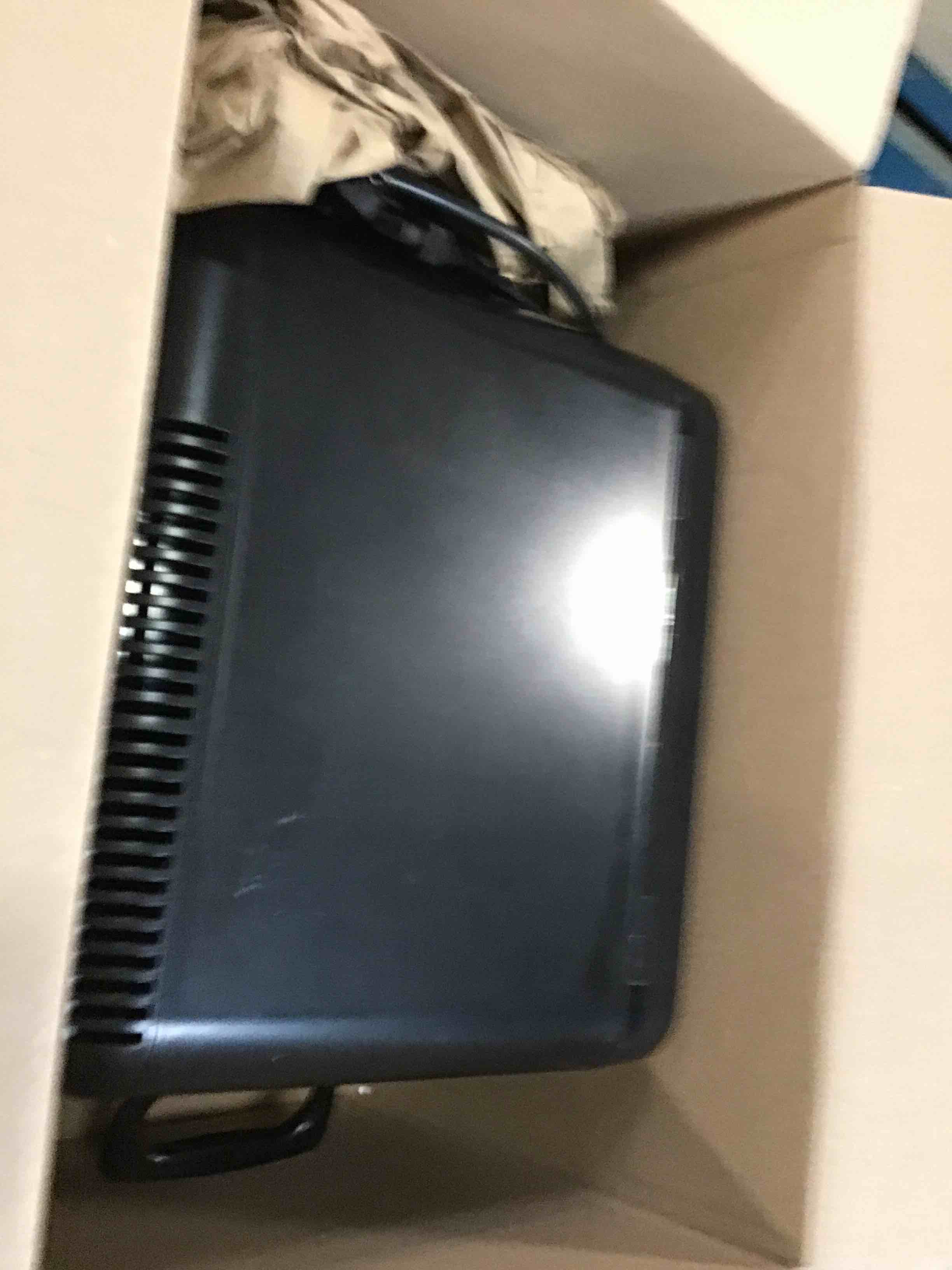 https://s3.amazonaws.com/lotting-images-prod/bidfta/YEL6567106_1716900796324.jpeg