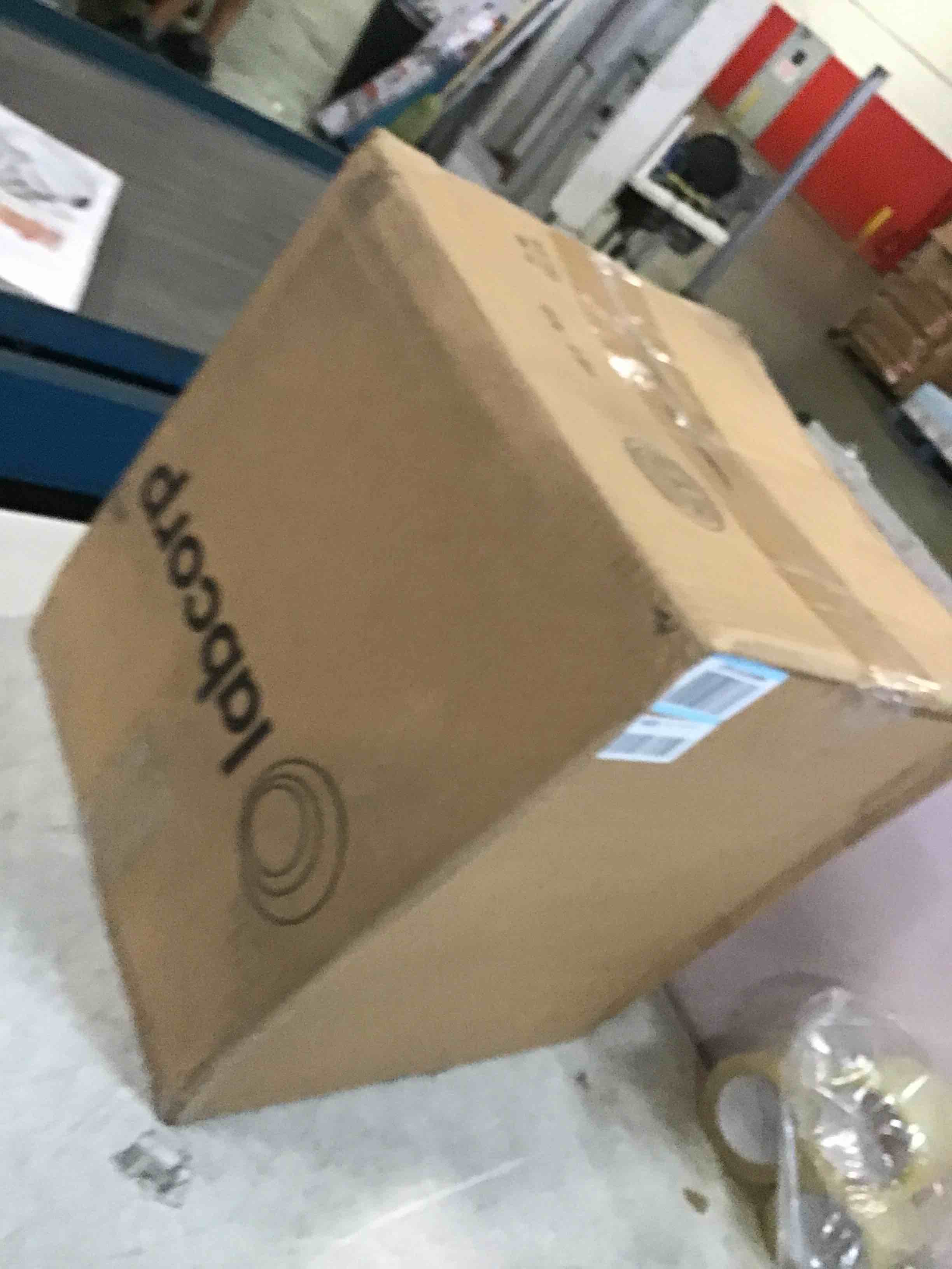 https://s3.amazonaws.com/lotting-images-prod/bidfta/YEL6567155_1716903448900.jpeg