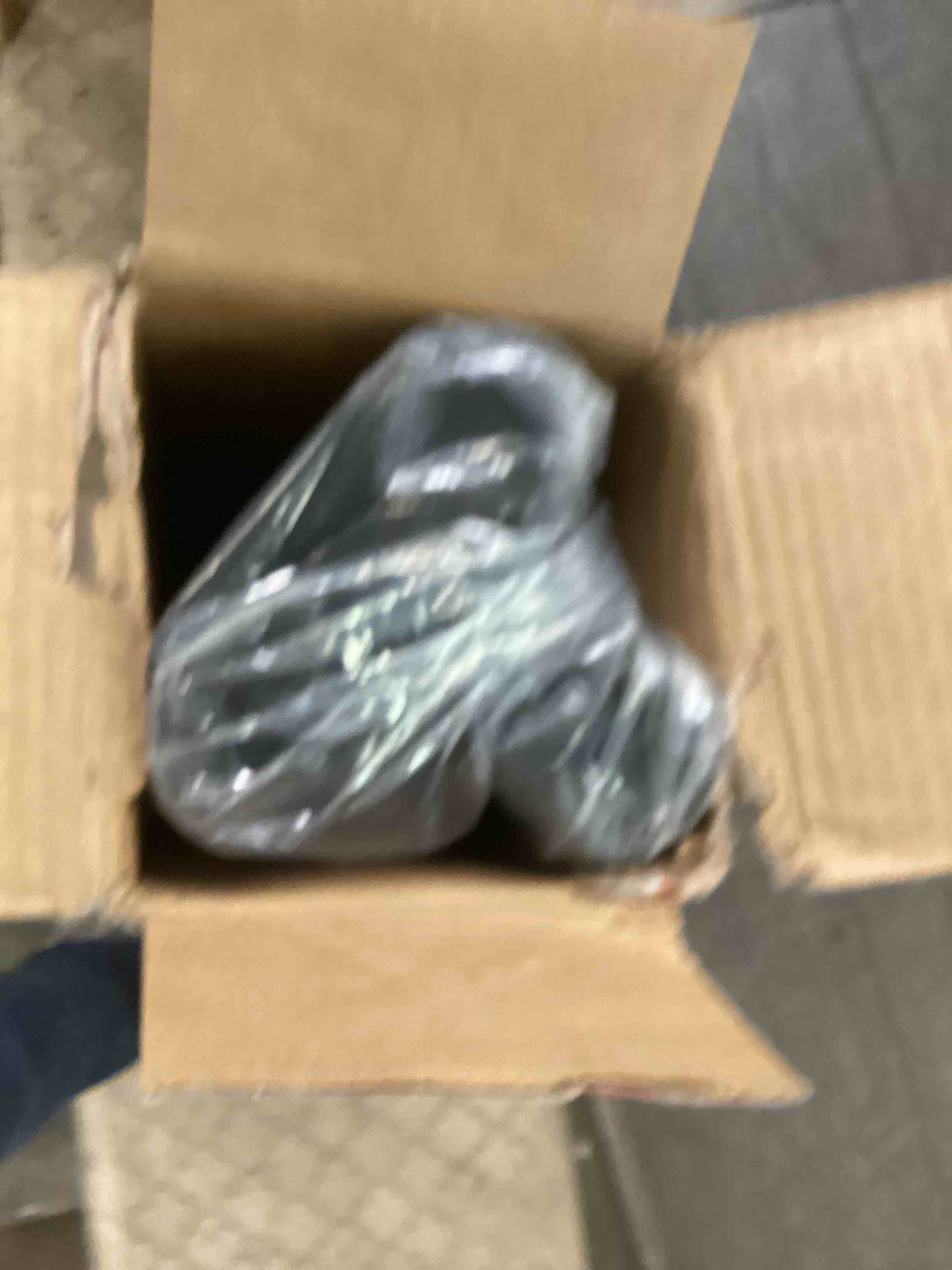 https://s3.amazonaws.com/lotting-images-prod/bidfta/YEL6567513_1716212036043.jpeg