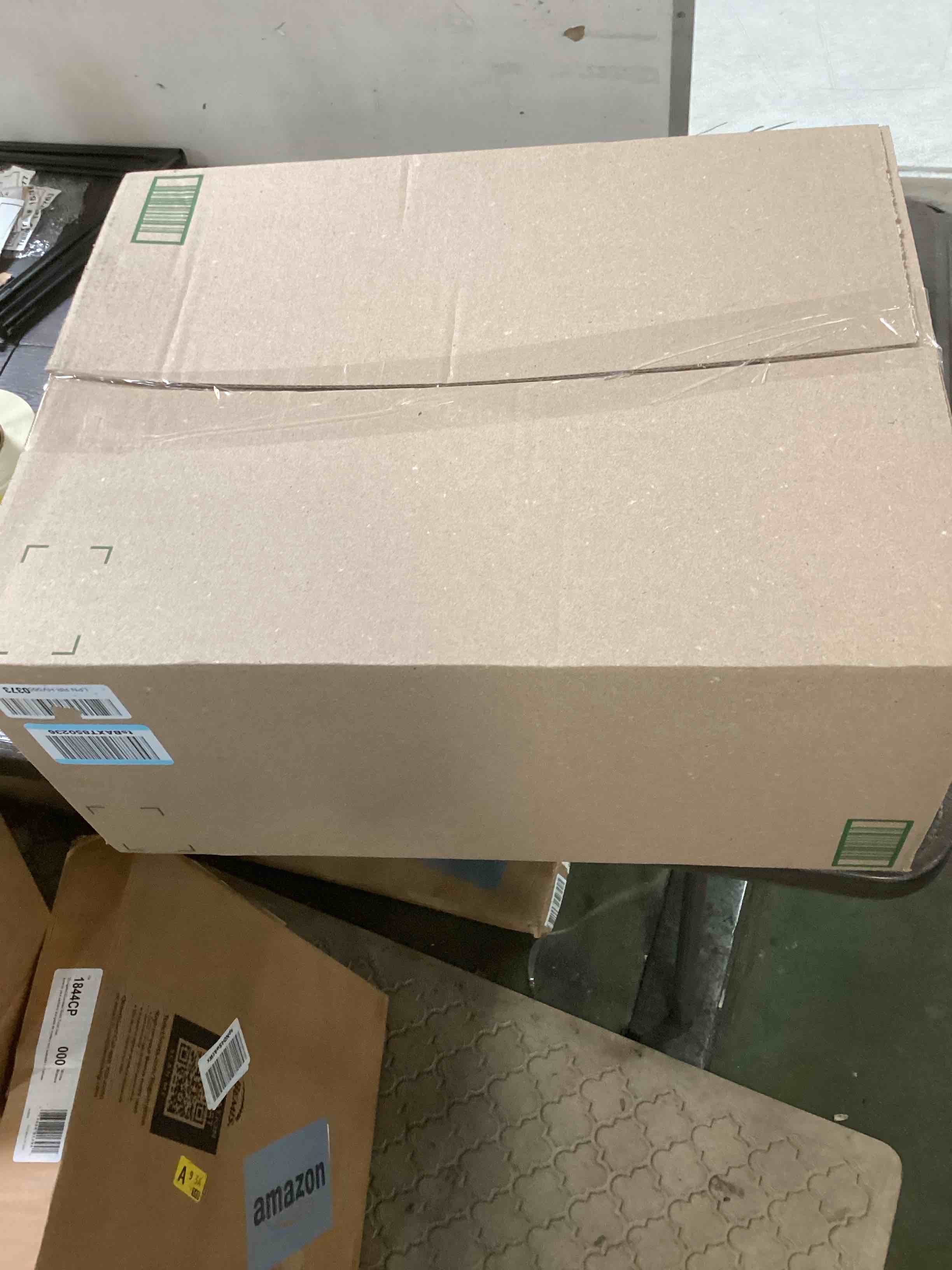https://s3.amazonaws.com/lotting-images-prod/bidfta/YEL6567649_1716232755567.jpeg
