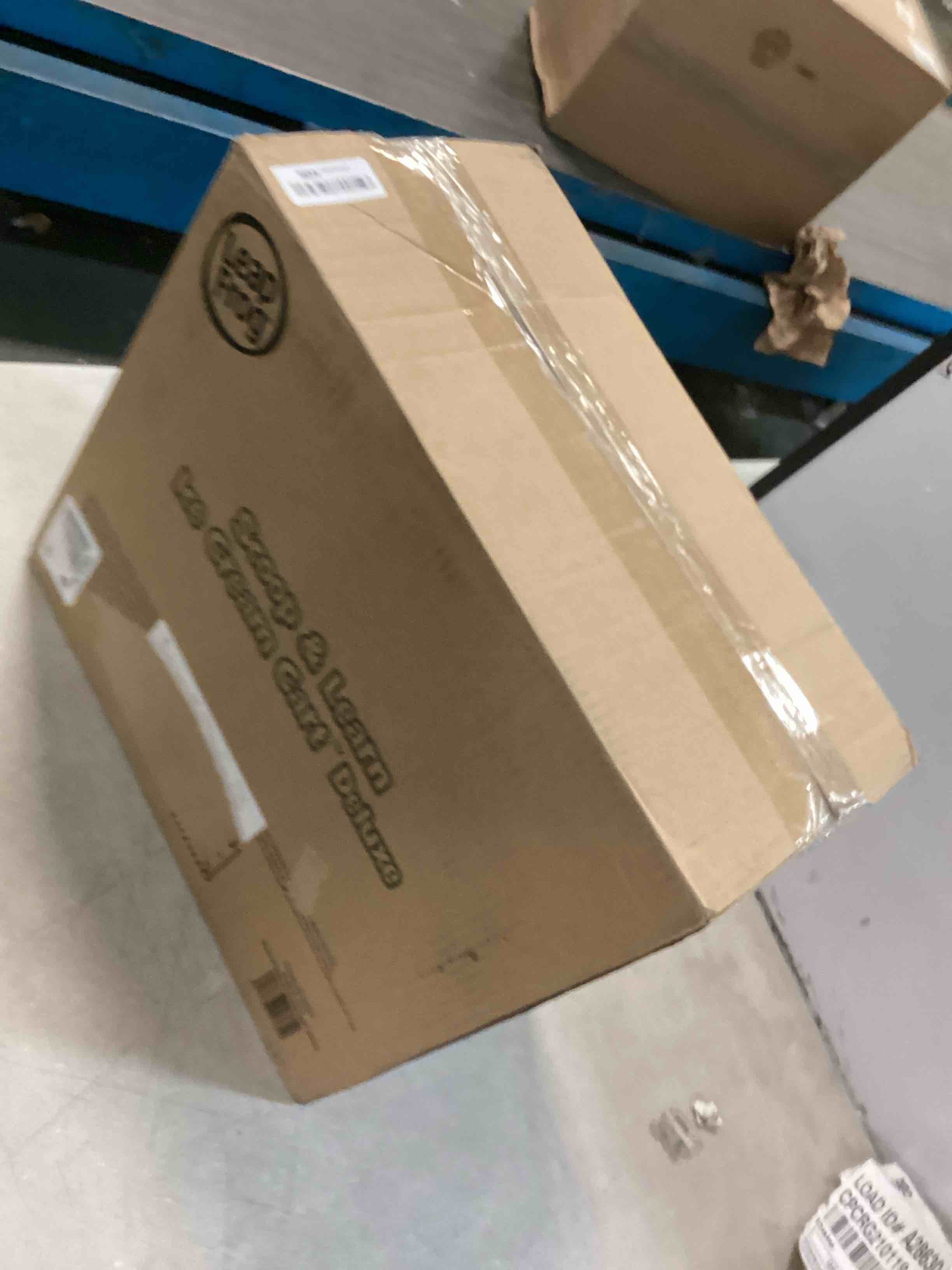 https://s3.amazonaws.com/lotting-images-prod/bidfta/YEL6567731_1716294284482.jpeg