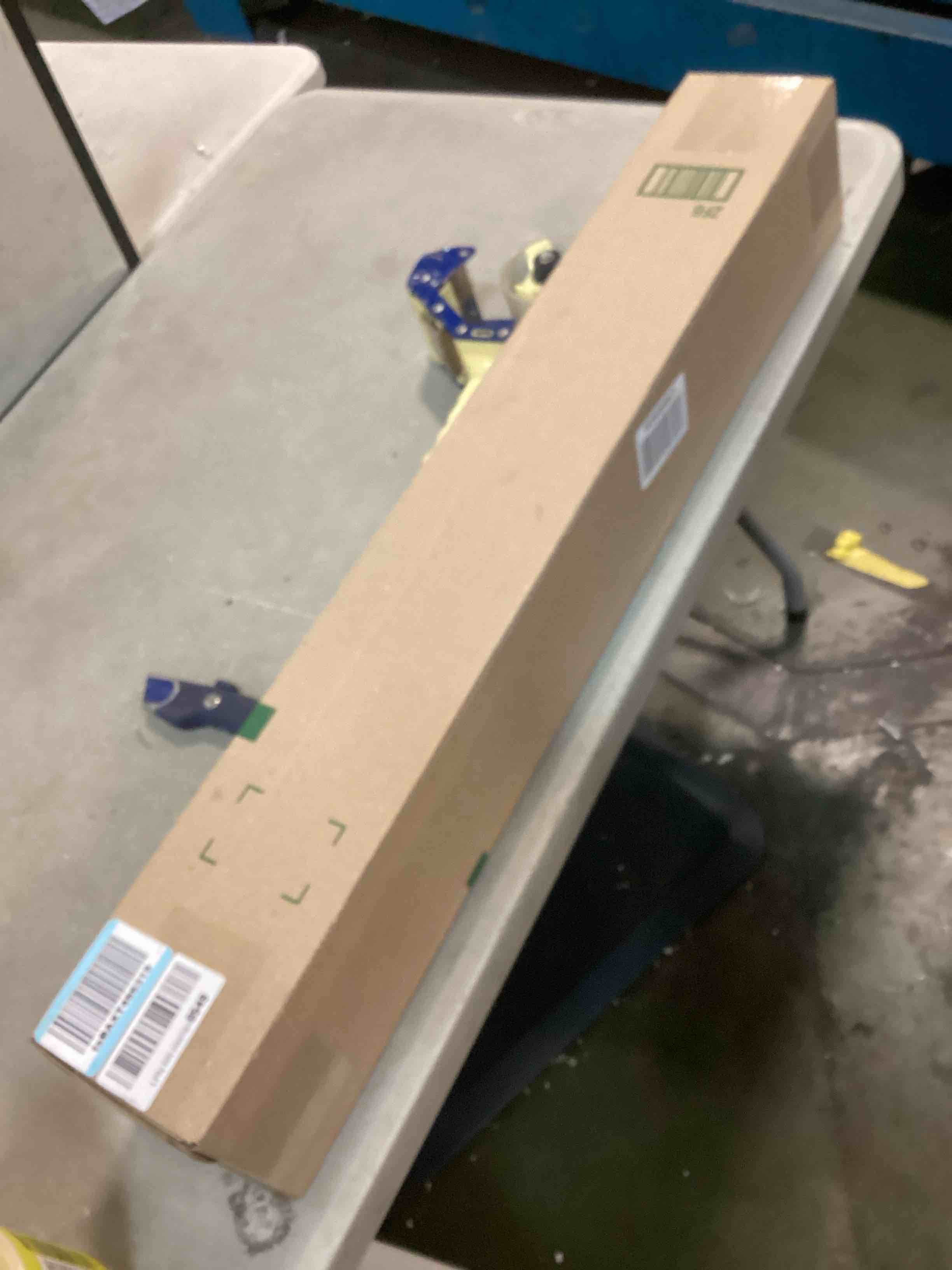 https://s3.amazonaws.com/lotting-images-prod/bidfta/YEL6568091_1716391615960.jpeg