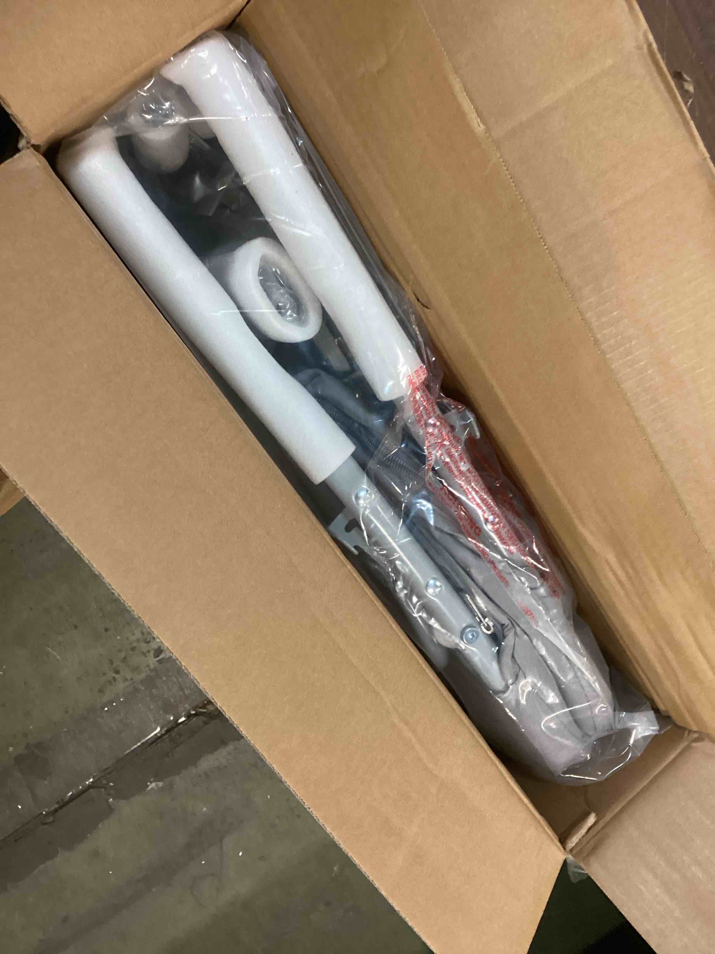 https://s3.amazonaws.com/lotting-images-prod/bidfta/YEL6568239_1716550056597.jpeg