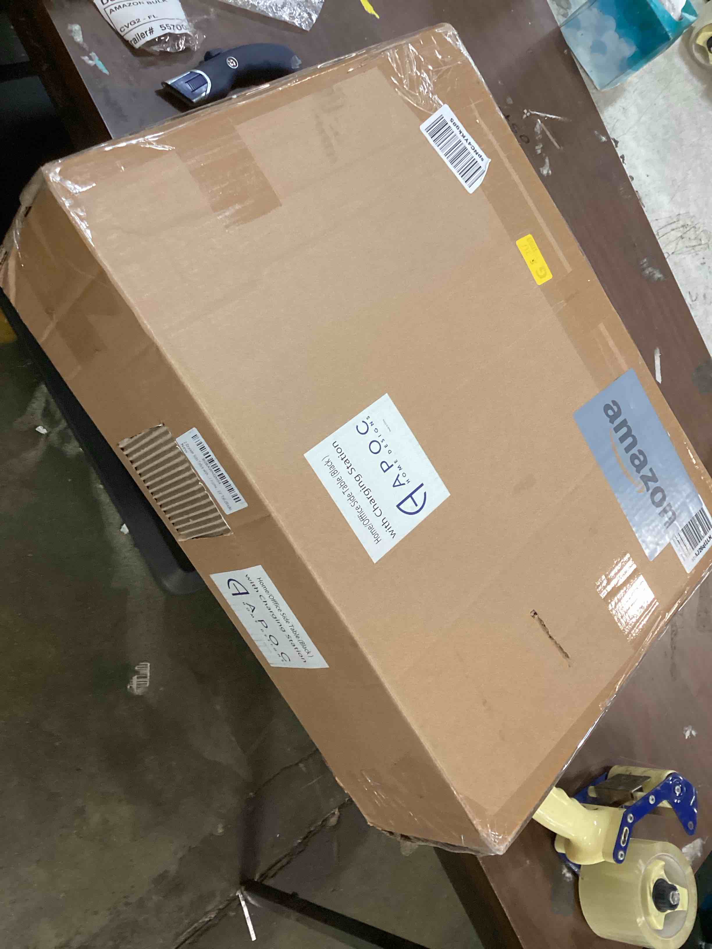 https://s3.amazonaws.com/lotting-images-prod/bidfta/YEL6568383_1716571775233.jpeg