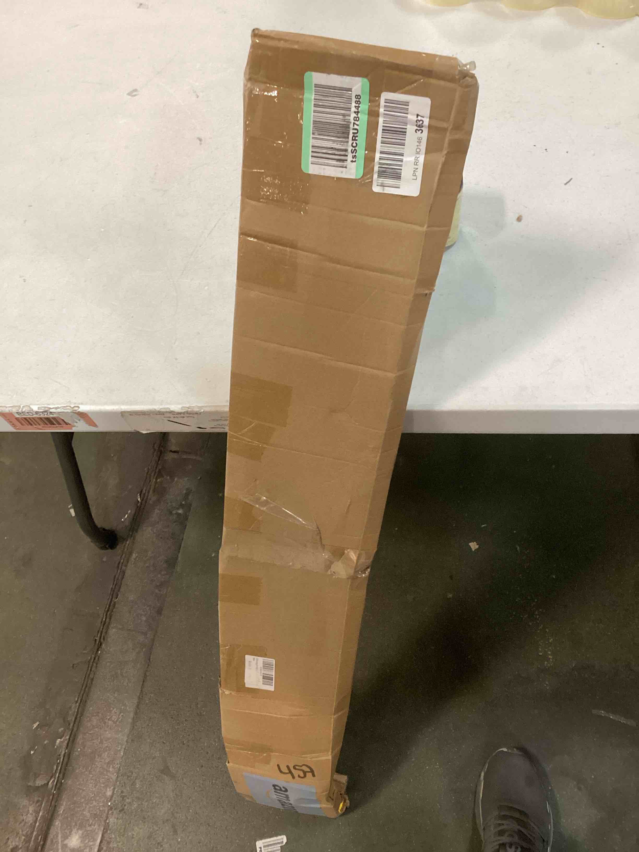 https://s3.amazonaws.com/lotting-images-prod/bidfta/YEL6568557_1716903763402.jpeg
