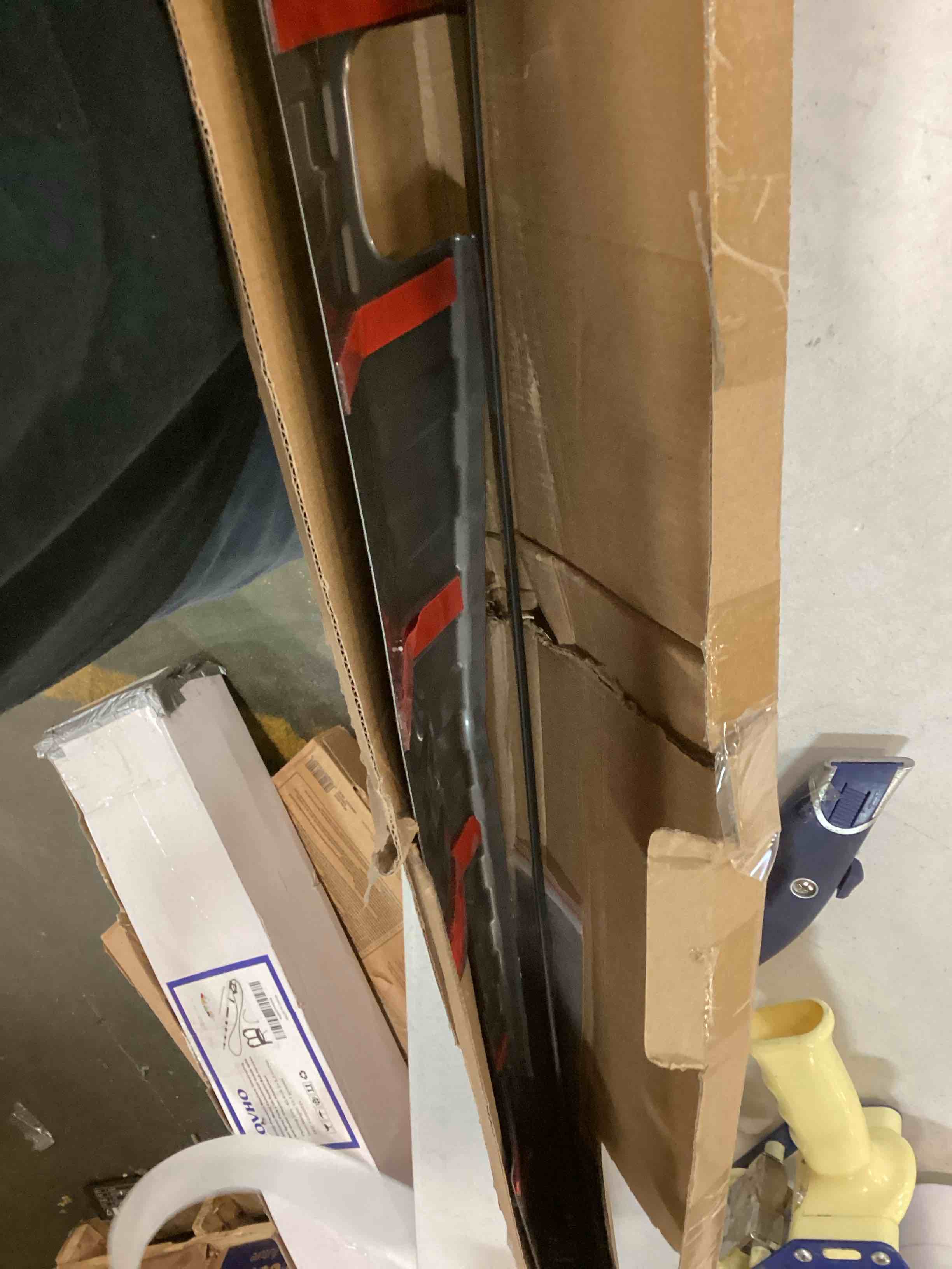 https://s3.amazonaws.com/lotting-images-prod/bidfta/YEL6568557_1716903798747.jpeg