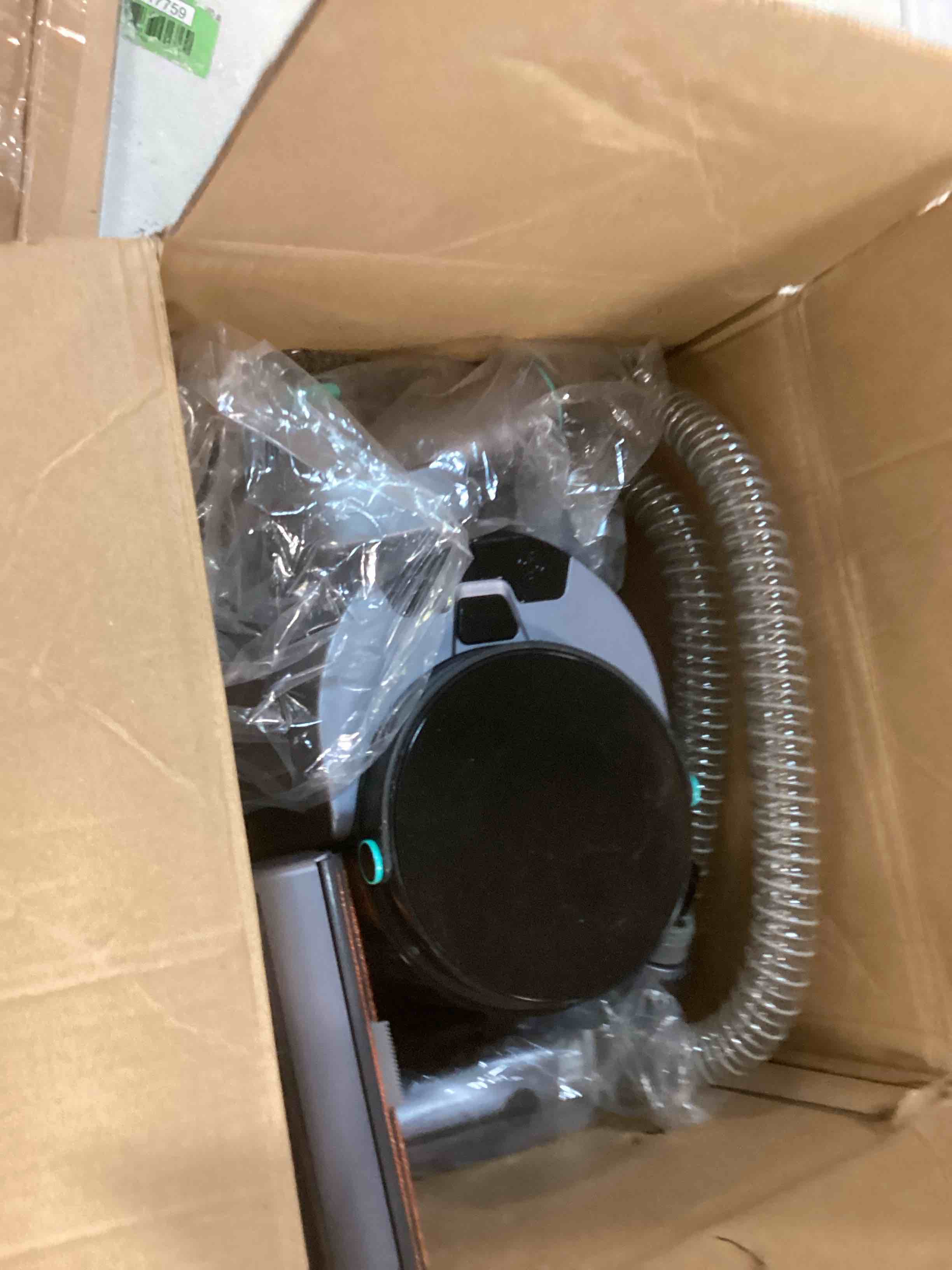 https://s3.amazonaws.com/lotting-images-prod/bidfta/YEL6568895_1716999610311.jpeg