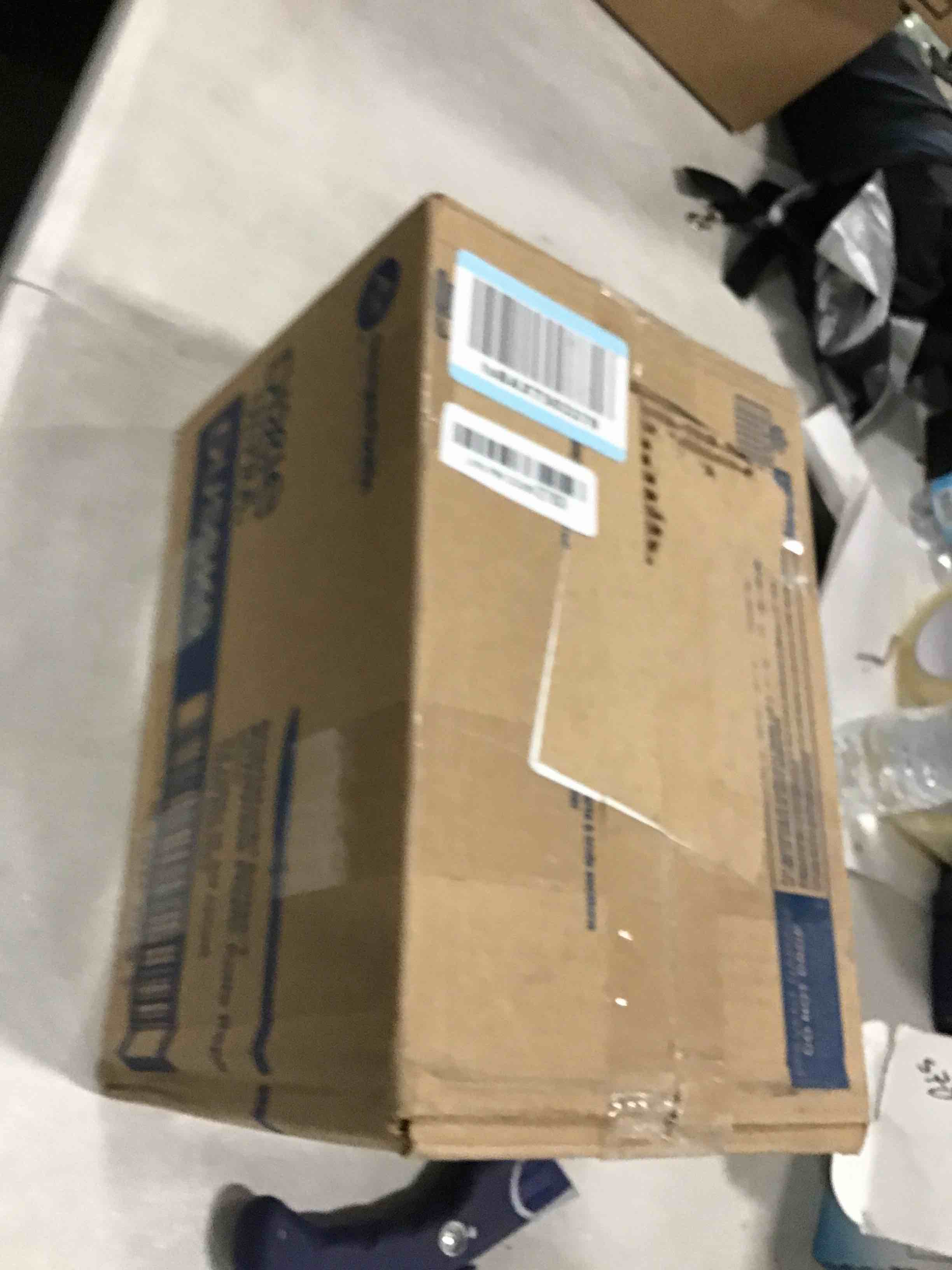 https://s3.amazonaws.com/lotting-images-prod/bidfta/YEL6569102_1716211382307.jpeg