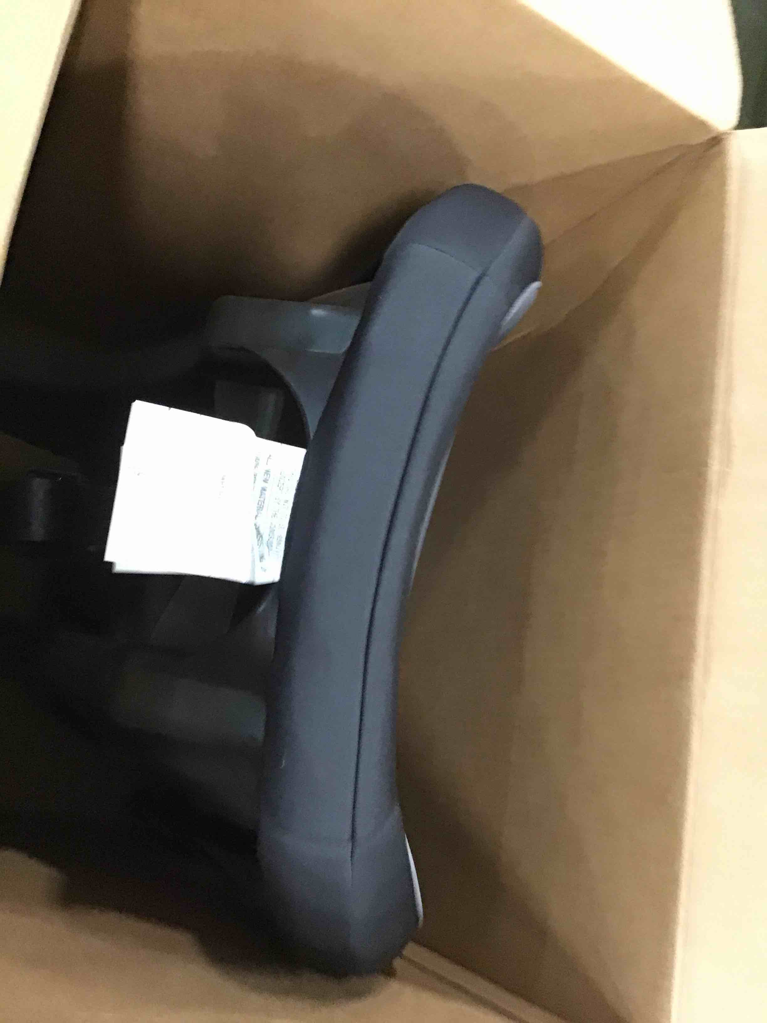 https://s3.amazonaws.com/lotting-images-prod/bidfta/YEL6569234_1716220973952.jpeg