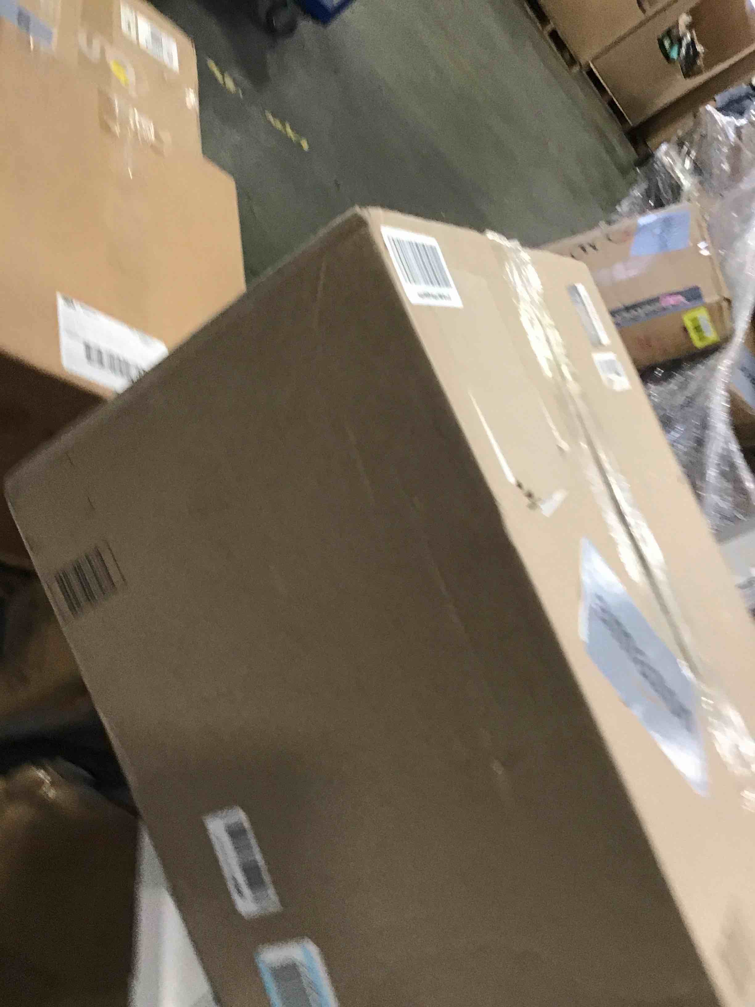 https://s3.amazonaws.com/lotting-images-prod/bidfta/YEL6569246_1716221673983.jpeg
