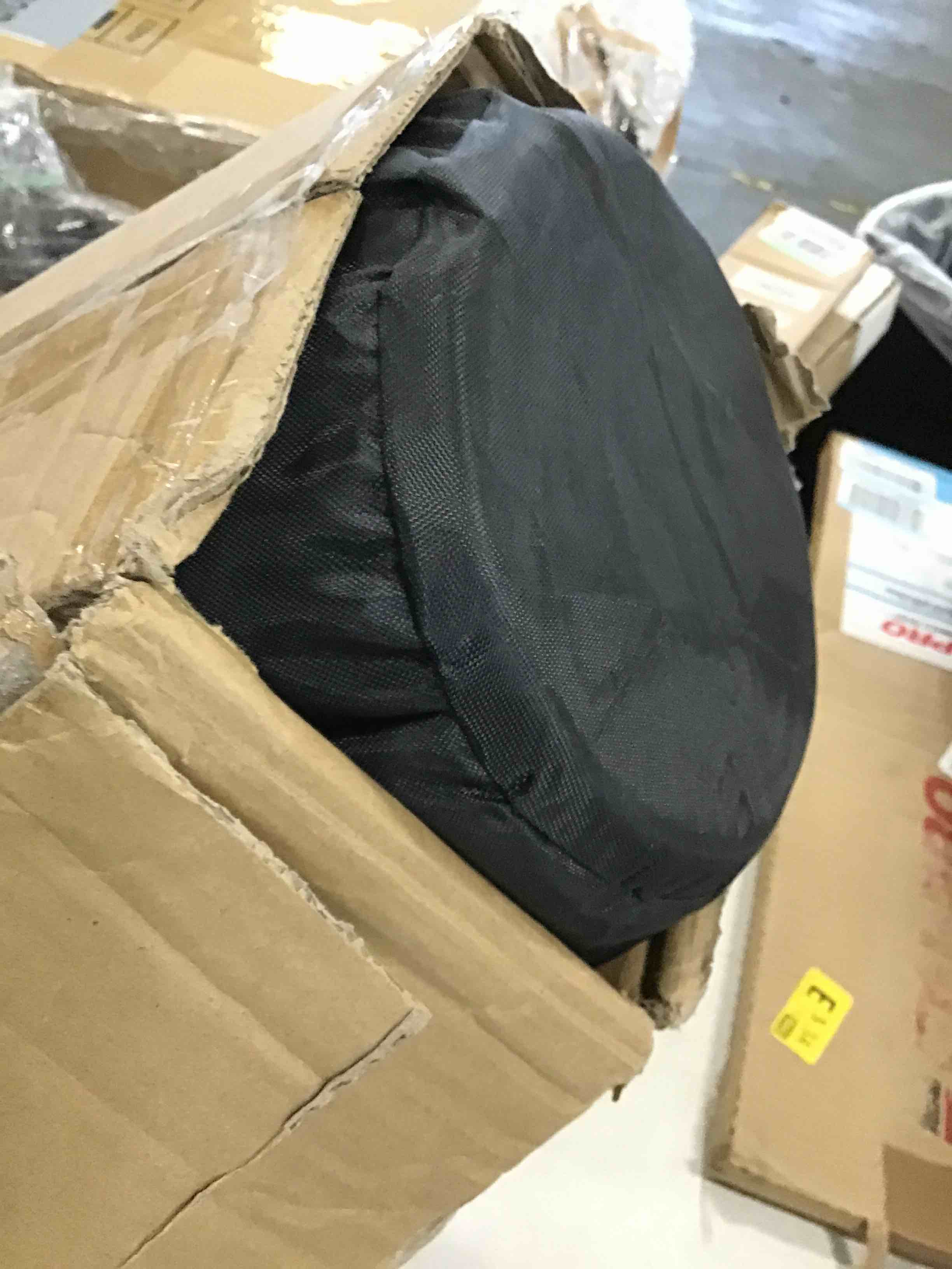 https://s3.amazonaws.com/lotting-images-prod/bidfta/YEL6569397_1716233690828.jpeg