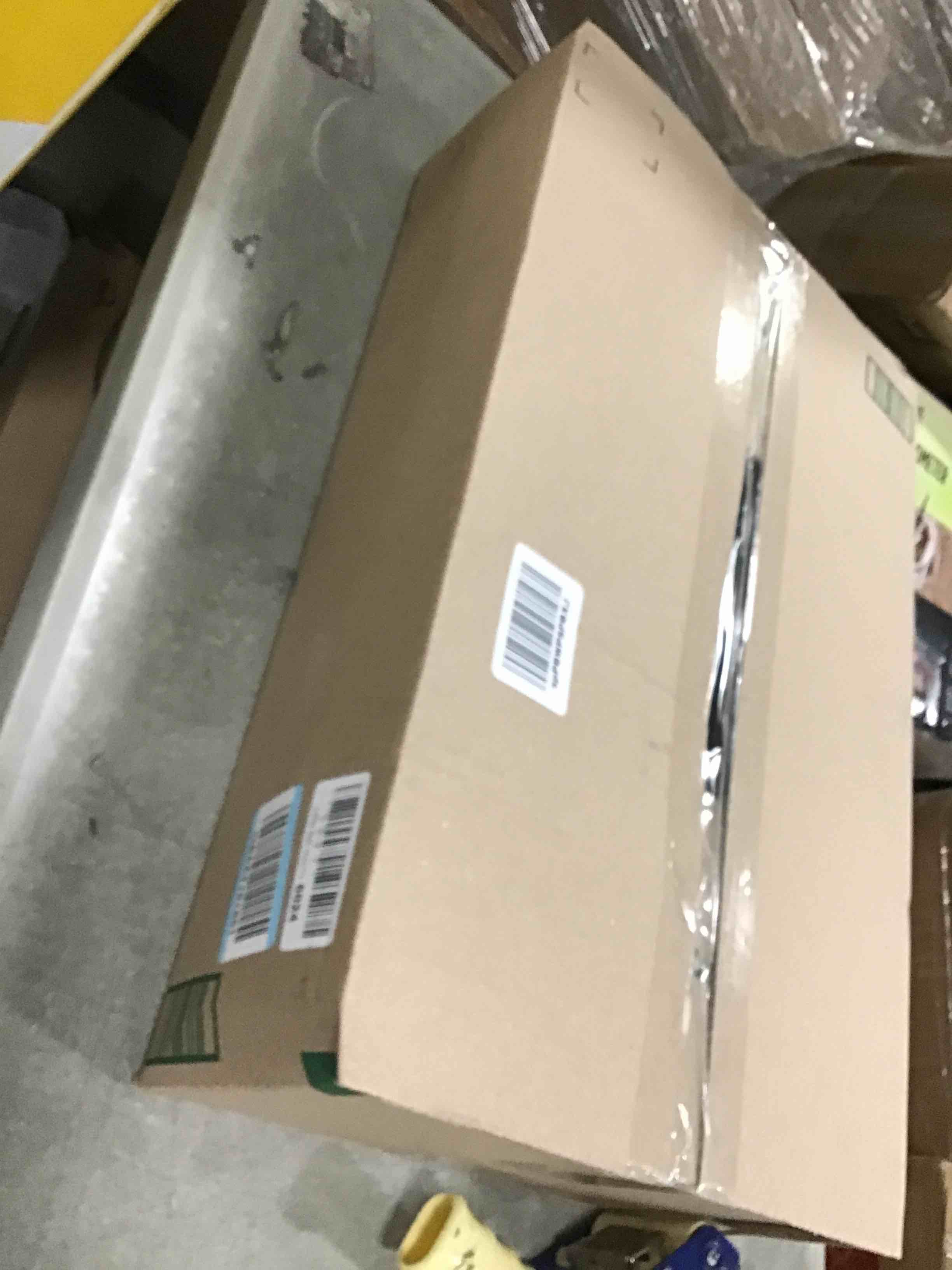 https://s3.amazonaws.com/lotting-images-prod/bidfta/YEL6569890_1716379214663.jpeg