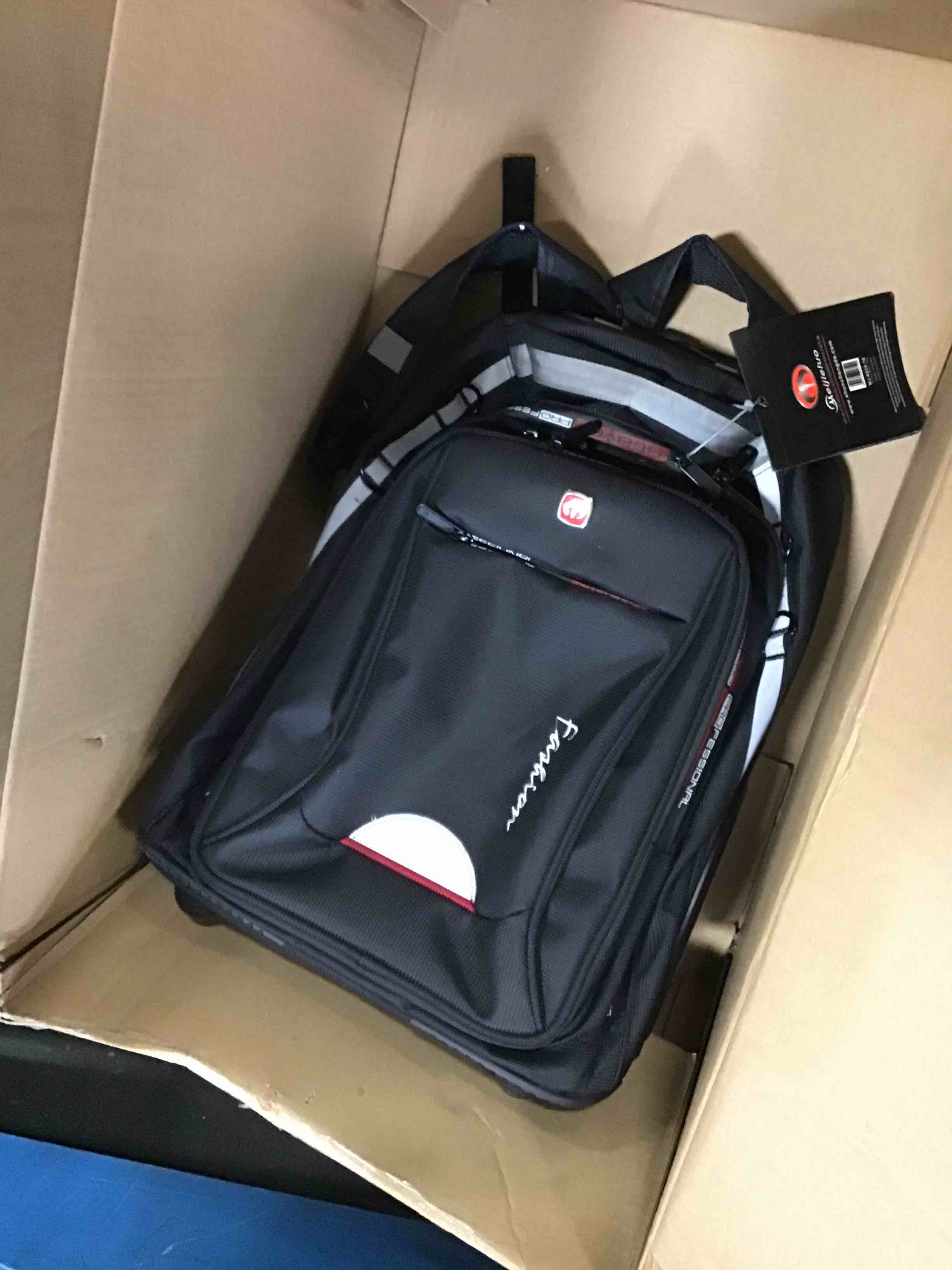 https://s3.amazonaws.com/lotting-images-prod/bidfta/YEL6570073_1716392991807.jpeg