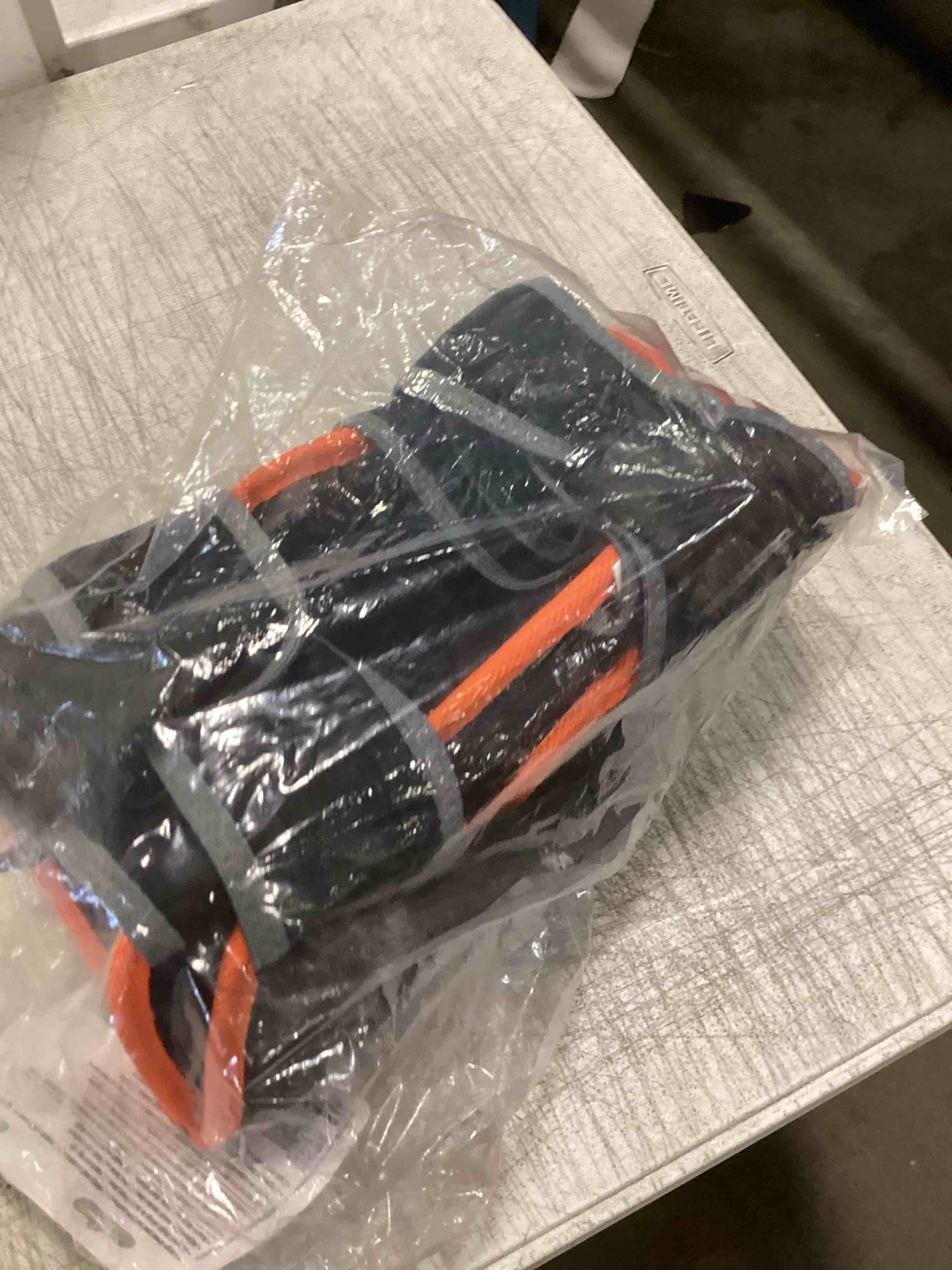 https://s3.amazonaws.com/lotting-images-prod/bidfta/YEL6570279_1716485309181.jpeg