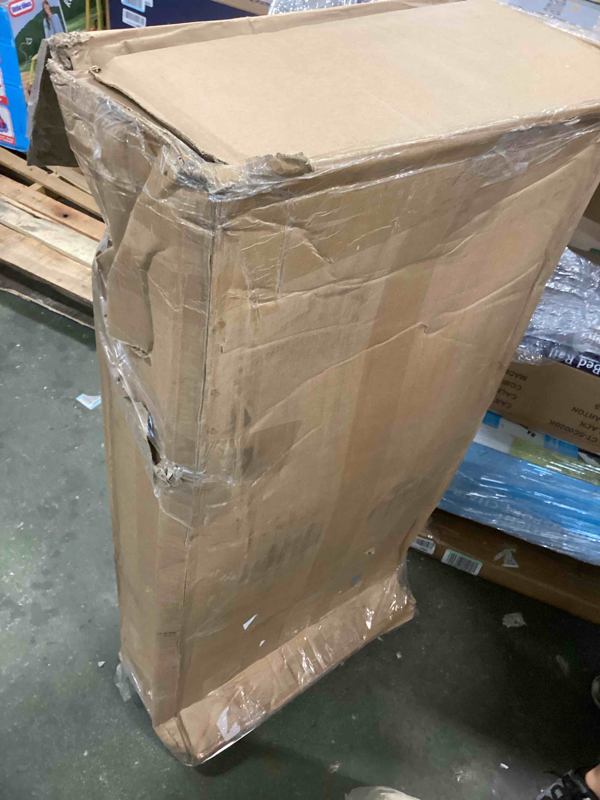https://s3.amazonaws.com/lotting-images-prod/bidfta/YEL6571321_1716120370124.jpeg