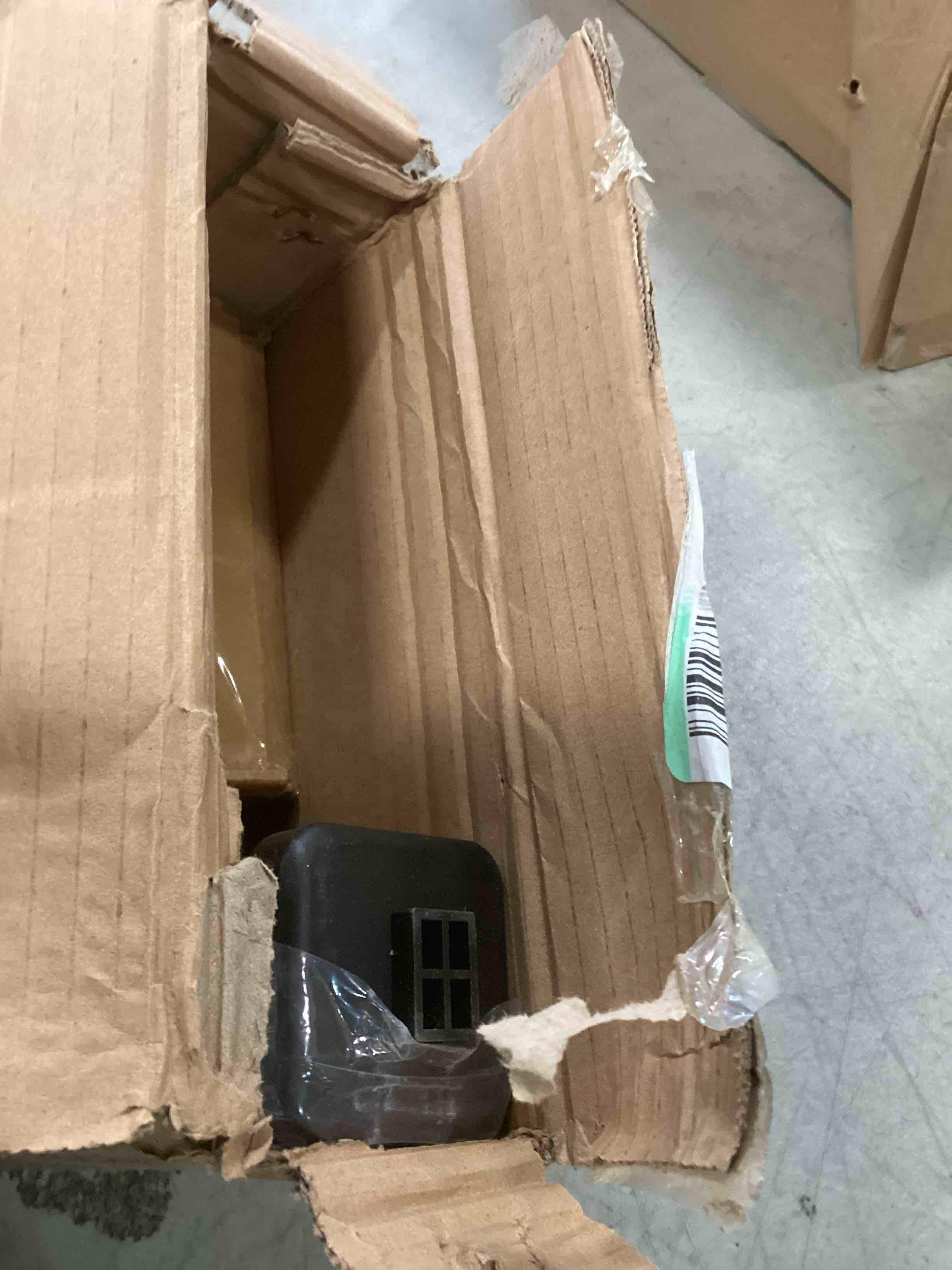 https://s3.amazonaws.com/lotting-images-prod/bidfta/YEL6571761_1716298047606.jpeg