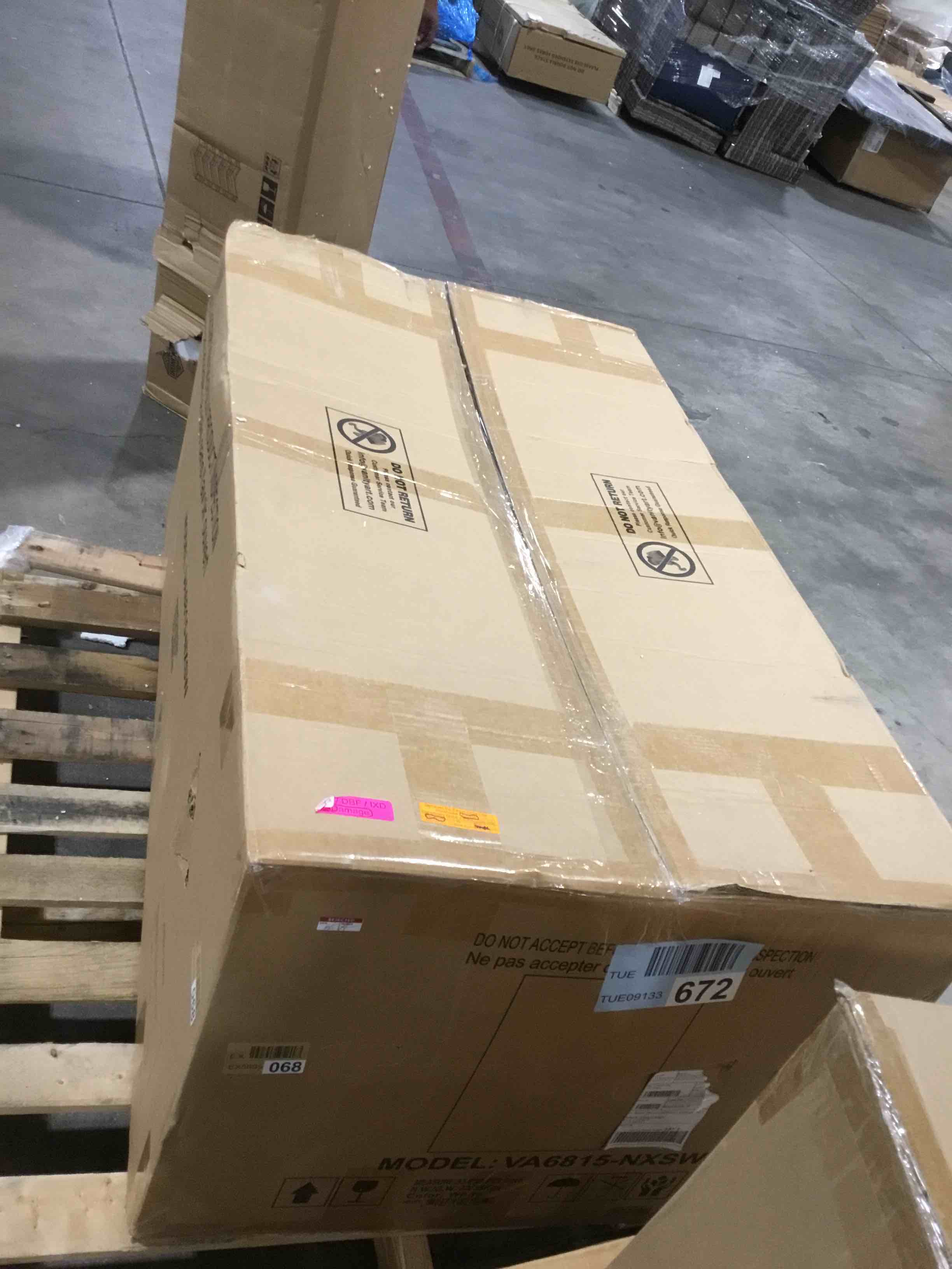 https://s3.amazonaws.com/lotting-images-prod/bidfta/YEL6572108_1721139520835.jpeg