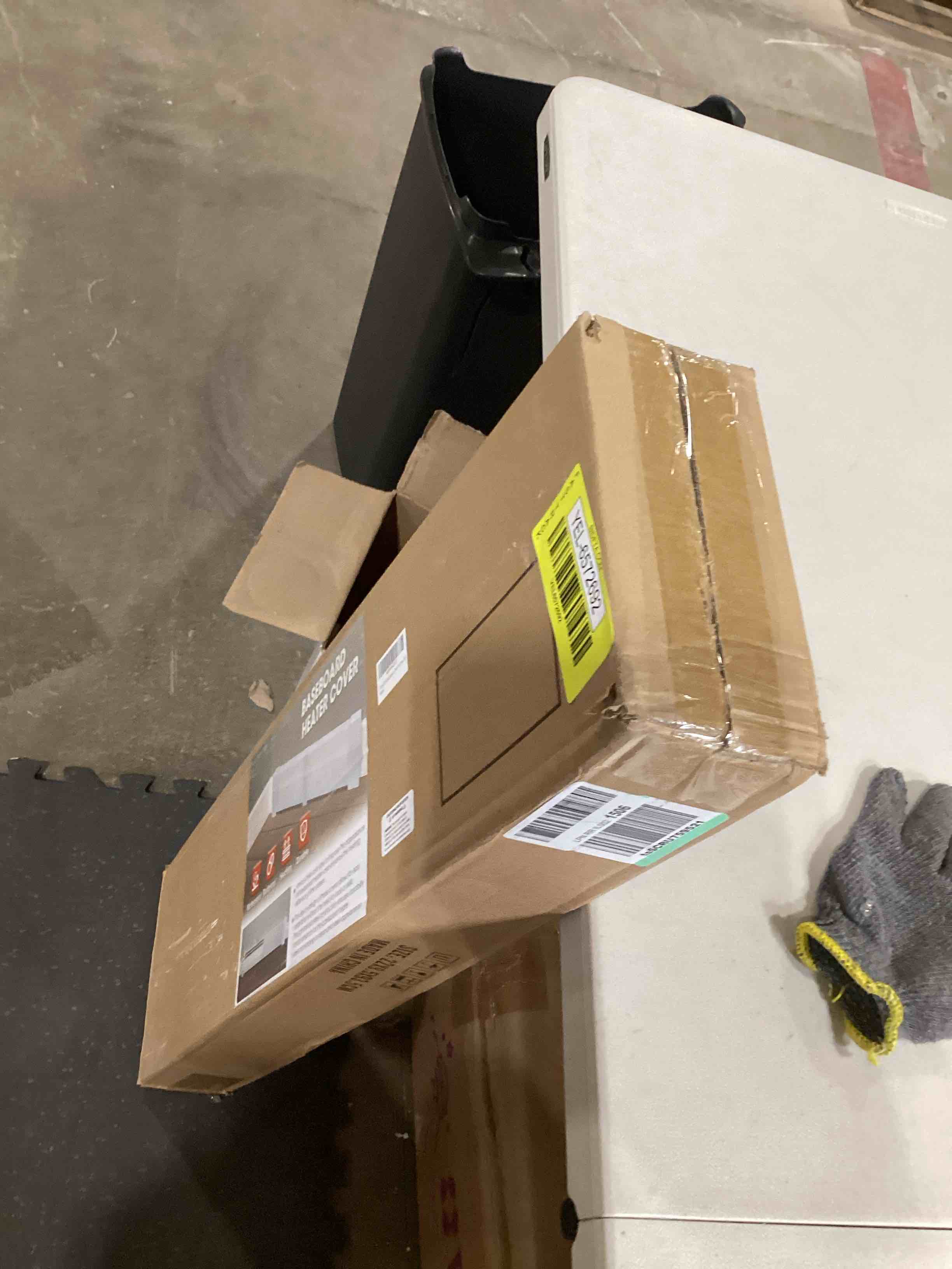 https://s3.amazonaws.com/lotting-images-prod/bidfta/YEL6572692_1721832043461.jpeg