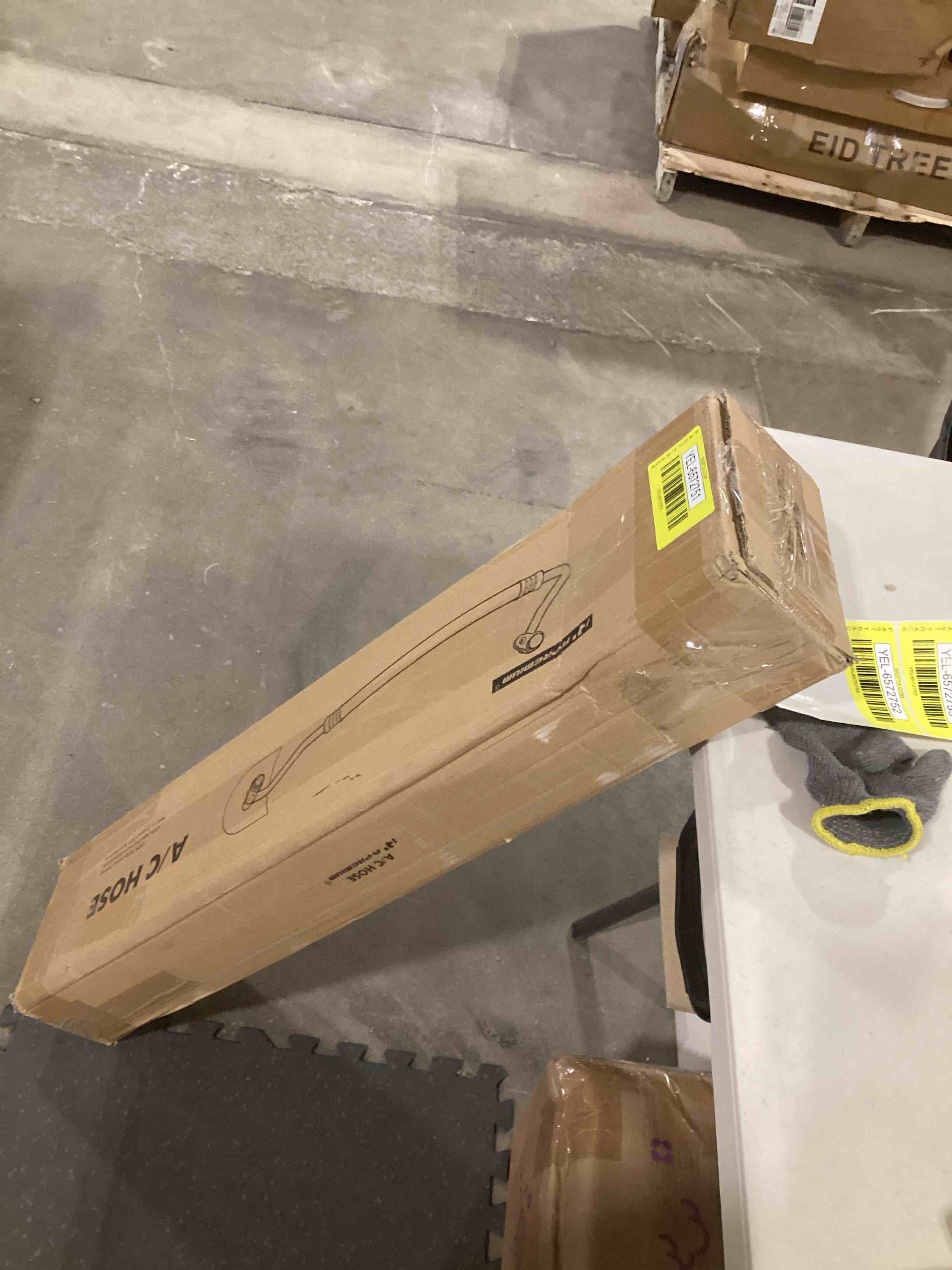 https://s3.amazonaws.com/lotting-images-prod/bidfta/YEL6572751_1721906570380.jpeg