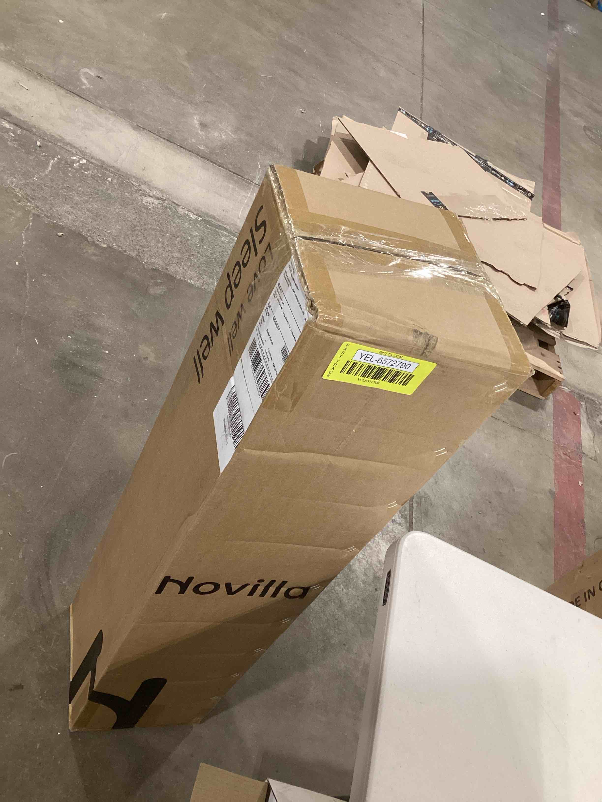 https://s3.amazonaws.com/lotting-images-prod/bidfta/YEL6572790_1721916987109.jpeg