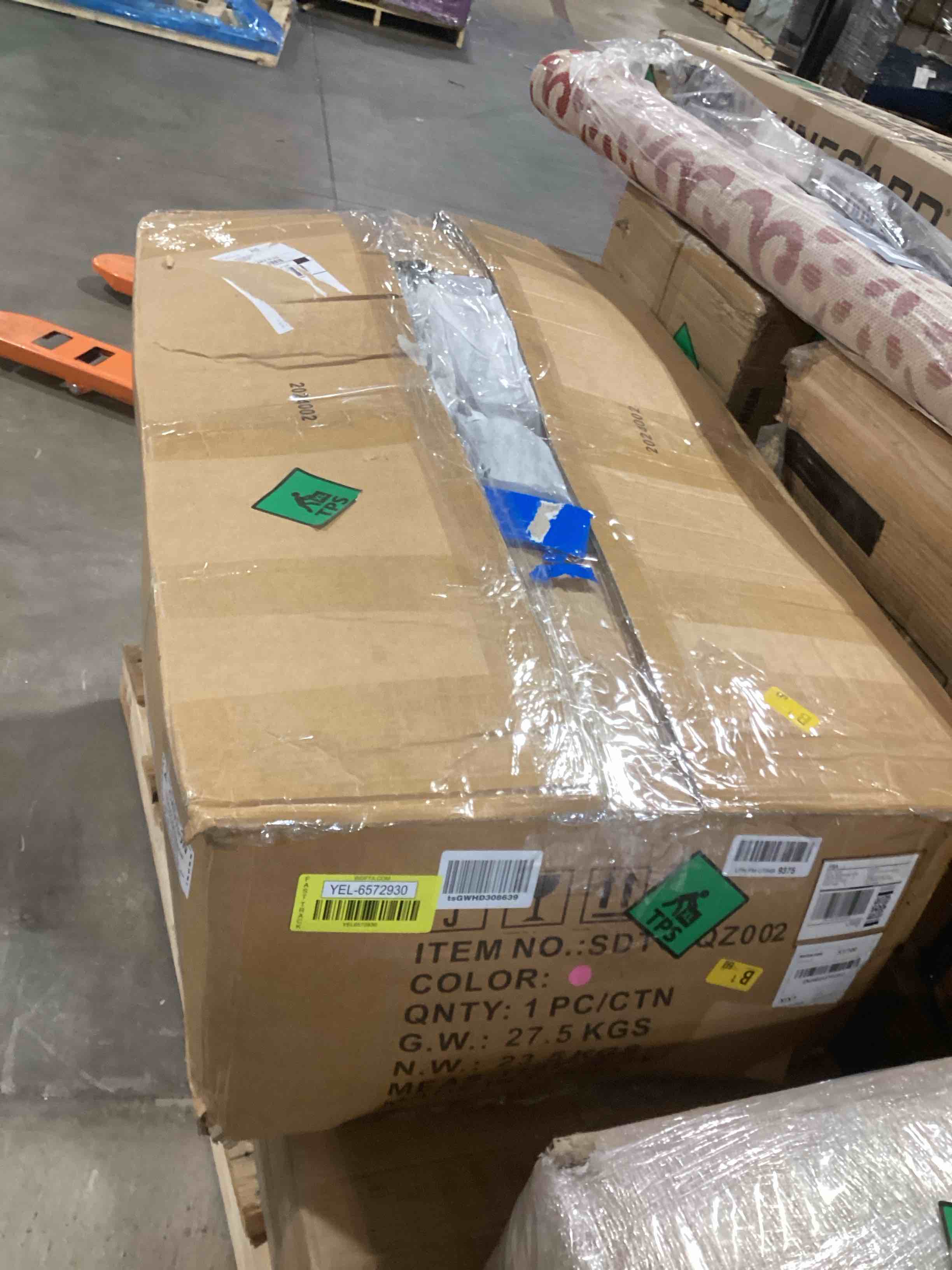 https://s3.amazonaws.com/lotting-images-prod/bidfta/YEL6572930_1722274215305.jpeg