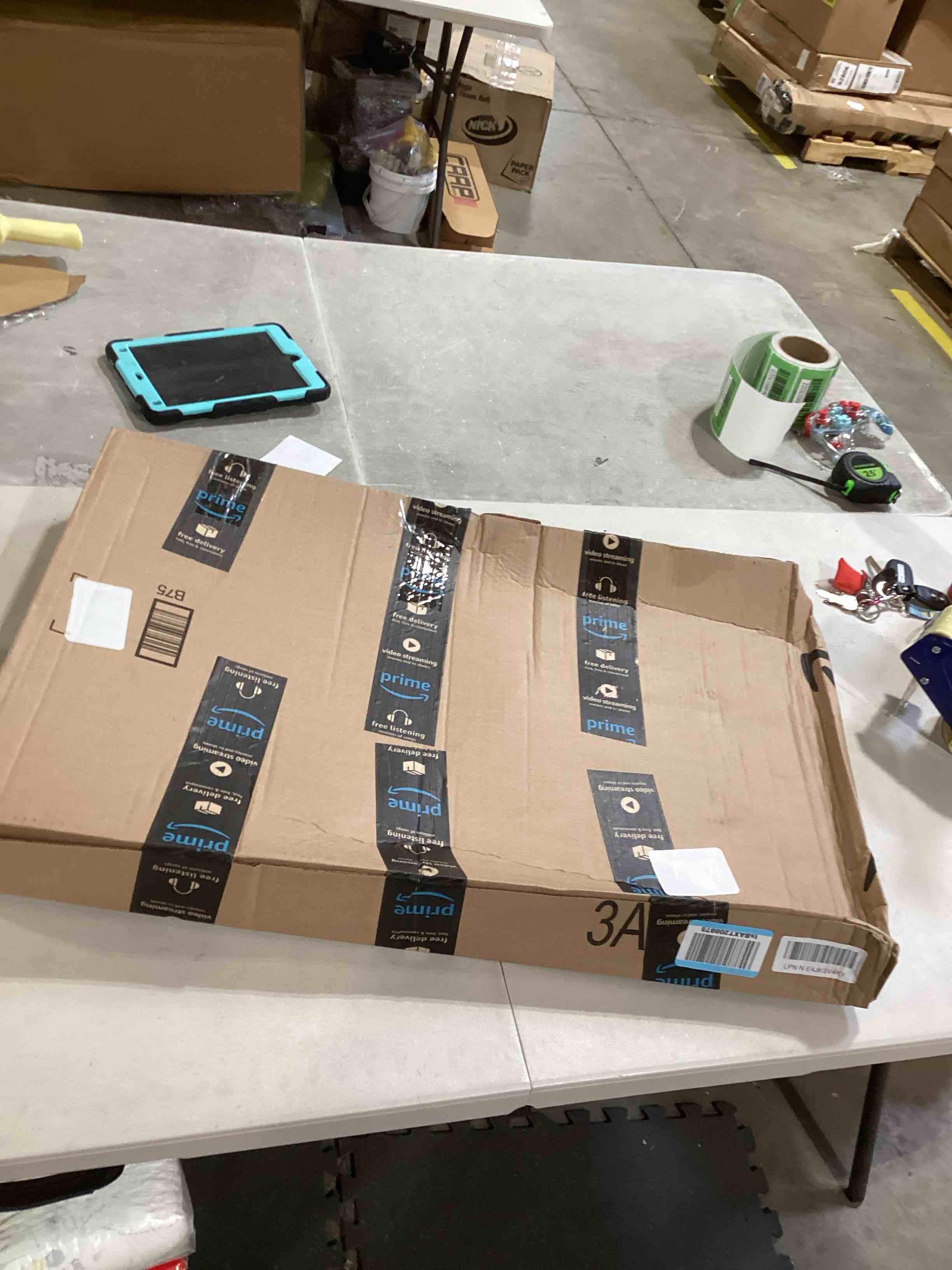 https://s3.amazonaws.com/lotting-images-prod/bidfta/YEL6573229_1723043332320.jpeg
