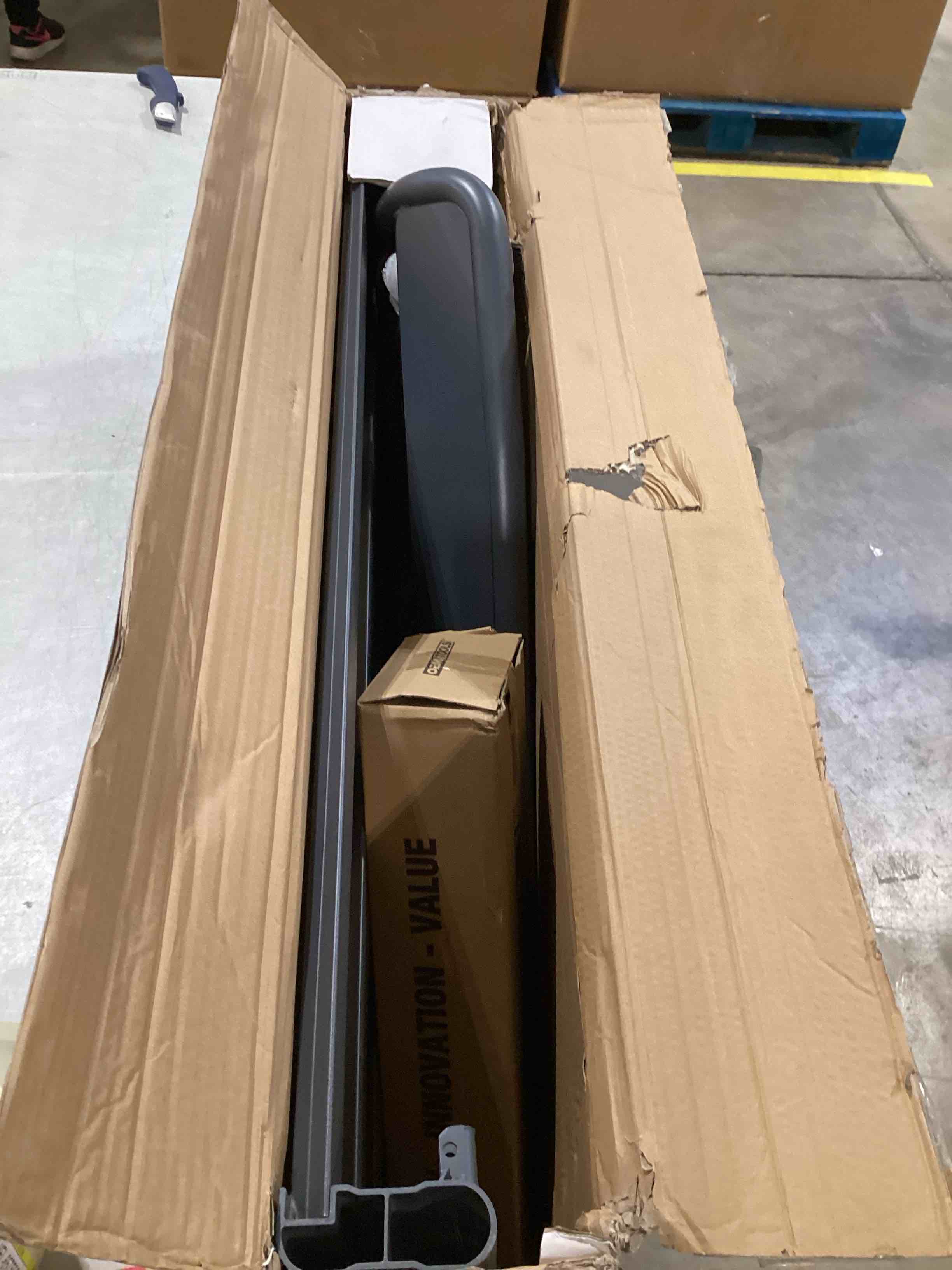 https://s3.amazonaws.com/lotting-images-prod/bidfta/YEL6575504_1720703539976.jpeg