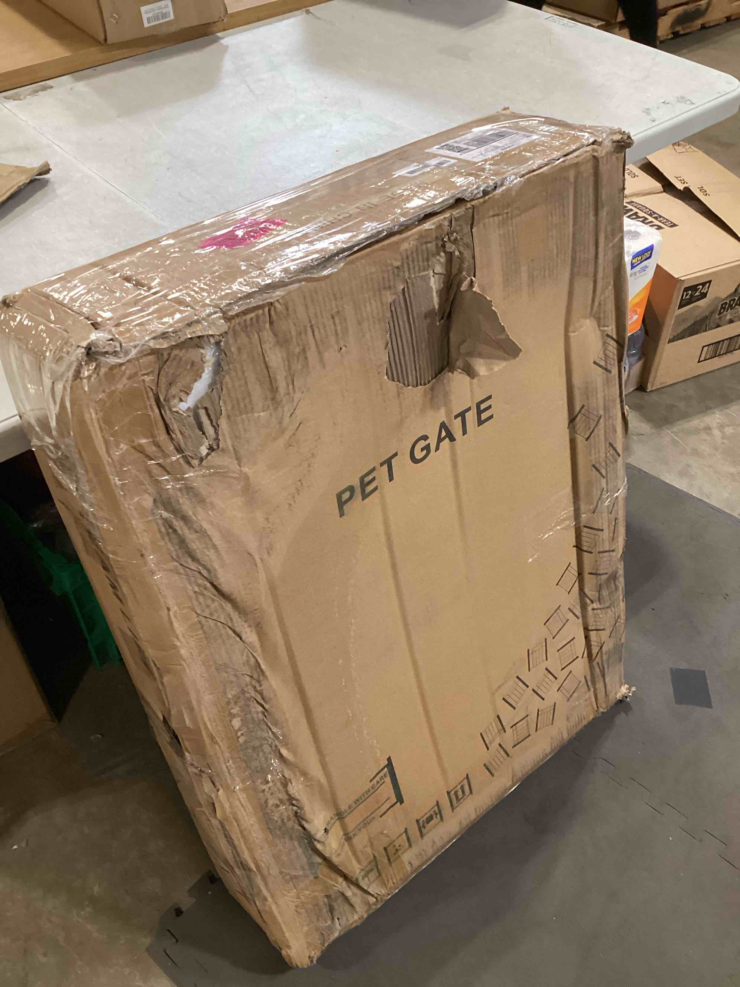 https://s3.amazonaws.com/lotting-images-prod/bidfta/YEL6575517_1720708200259.jpeg