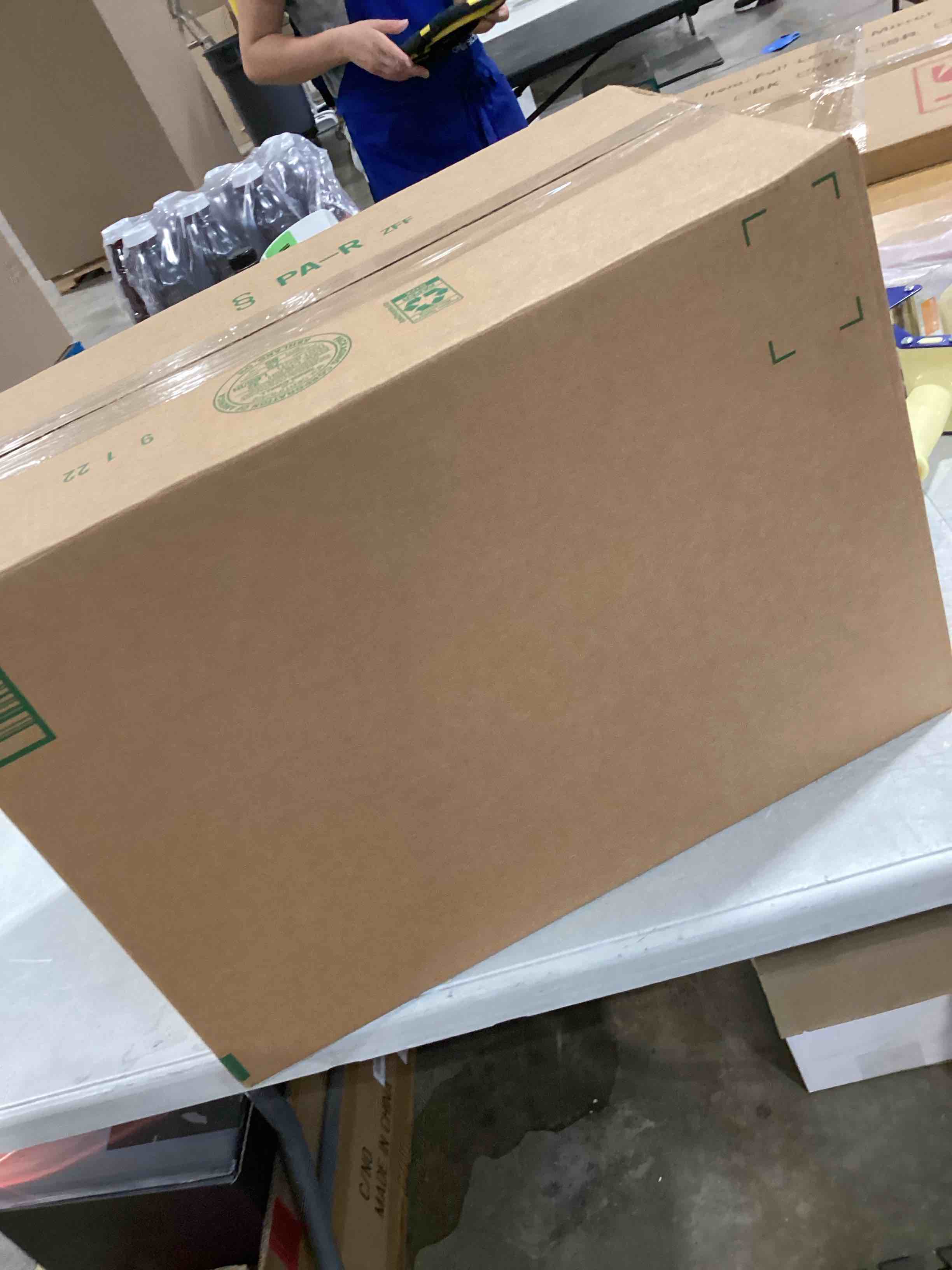 https://s3.amazonaws.com/lotting-images-prod/bidfta/YEL6575758_1721054067591.jpeg