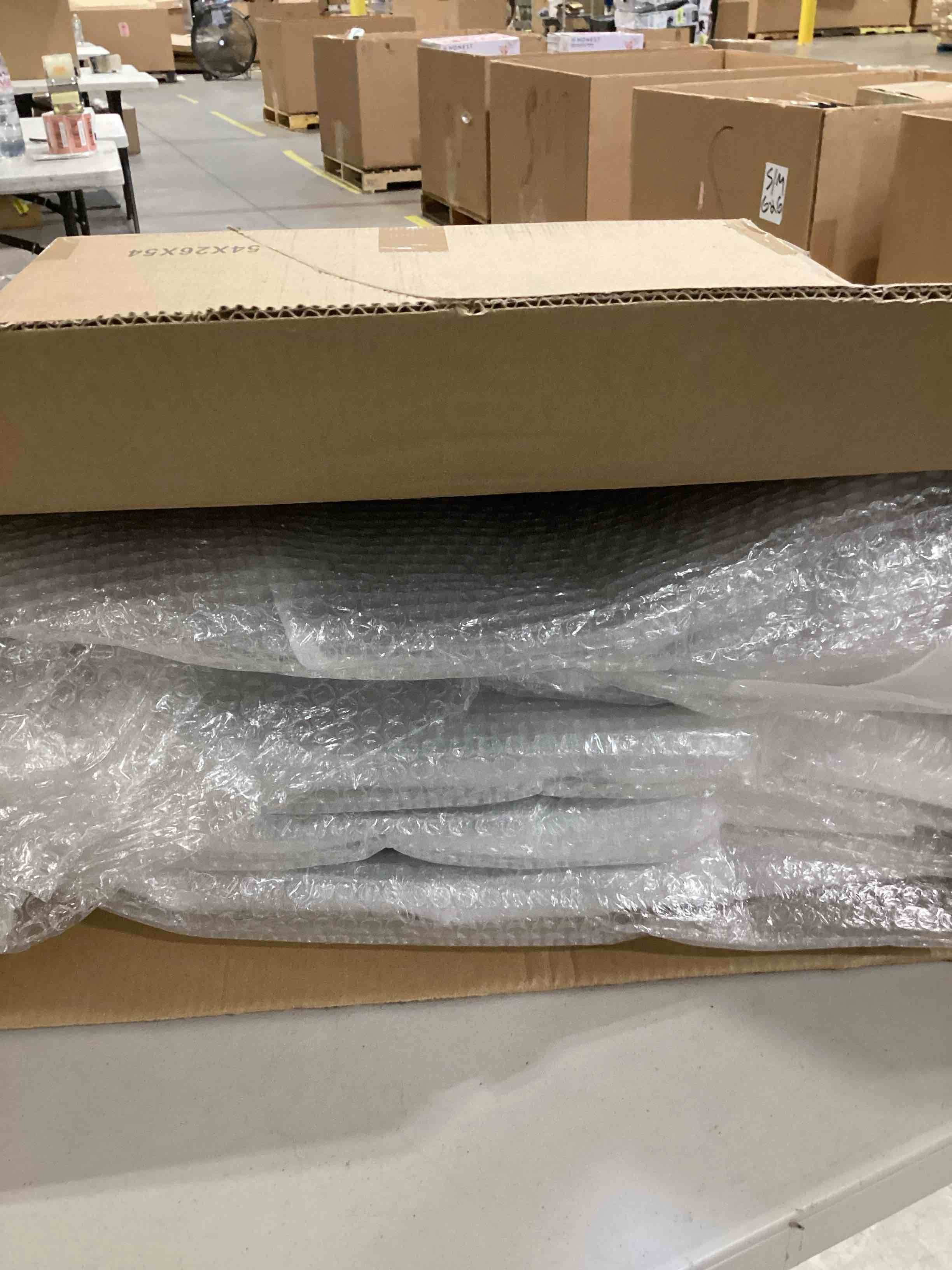 https://s3.amazonaws.com/lotting-images-prod/bidfta/YEL6576934_1720622946150.jpeg
