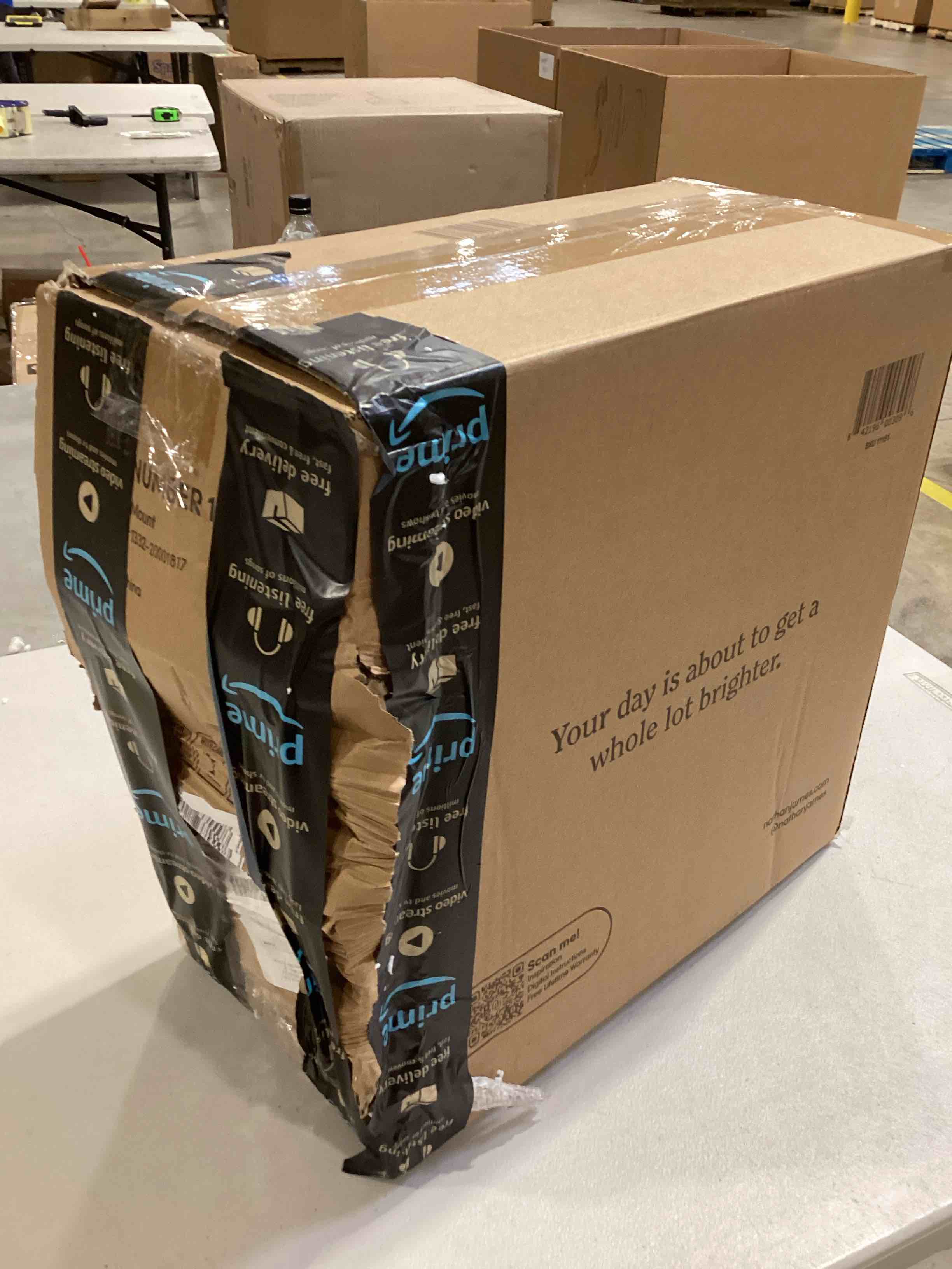 https://s3.amazonaws.com/lotting-images-prod/bidfta/YEL6577028_1720706467317.jpeg