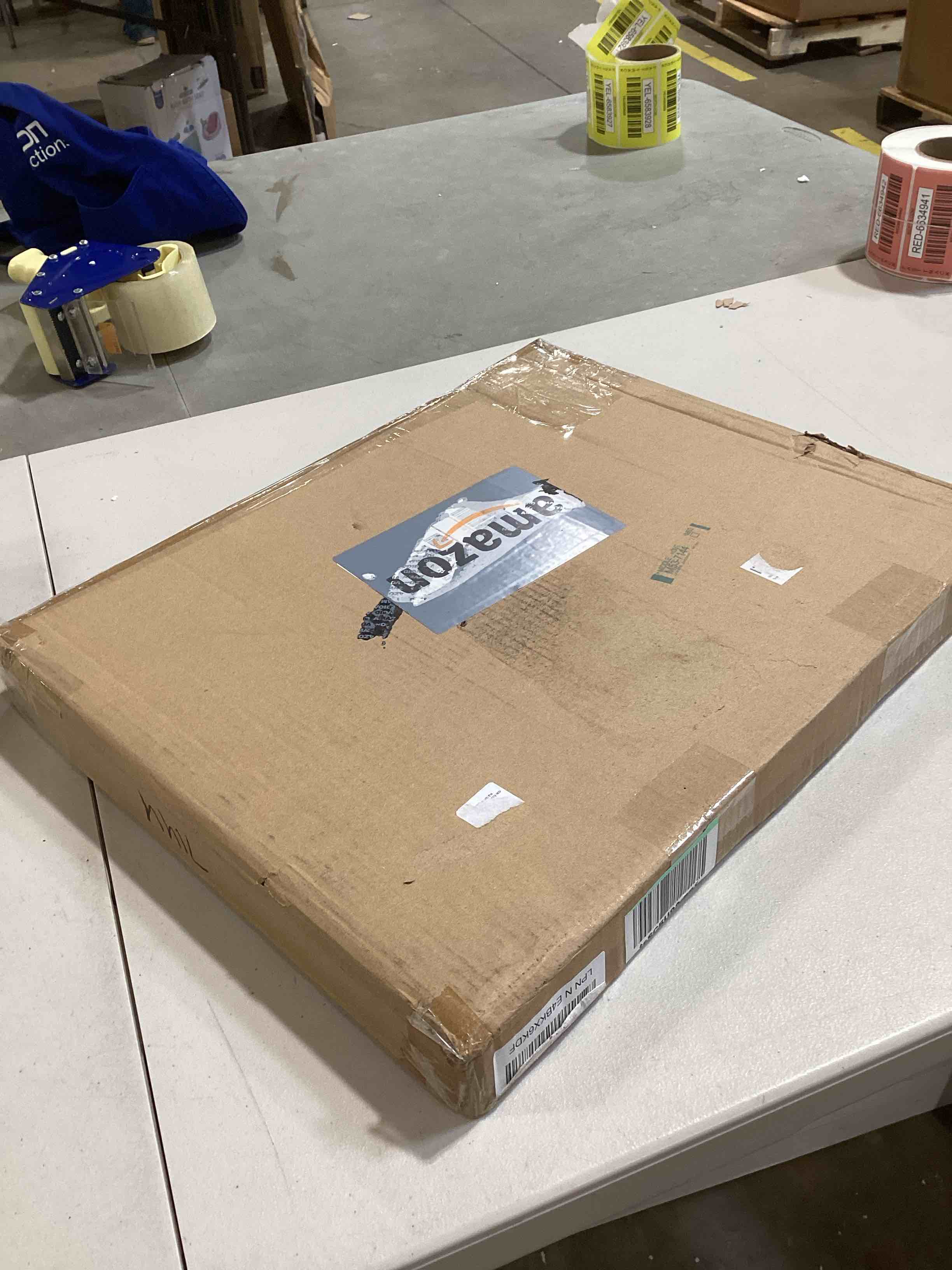 https://s3.amazonaws.com/lotting-images-prod/bidfta/YEL6577781_1721830270065.jpeg