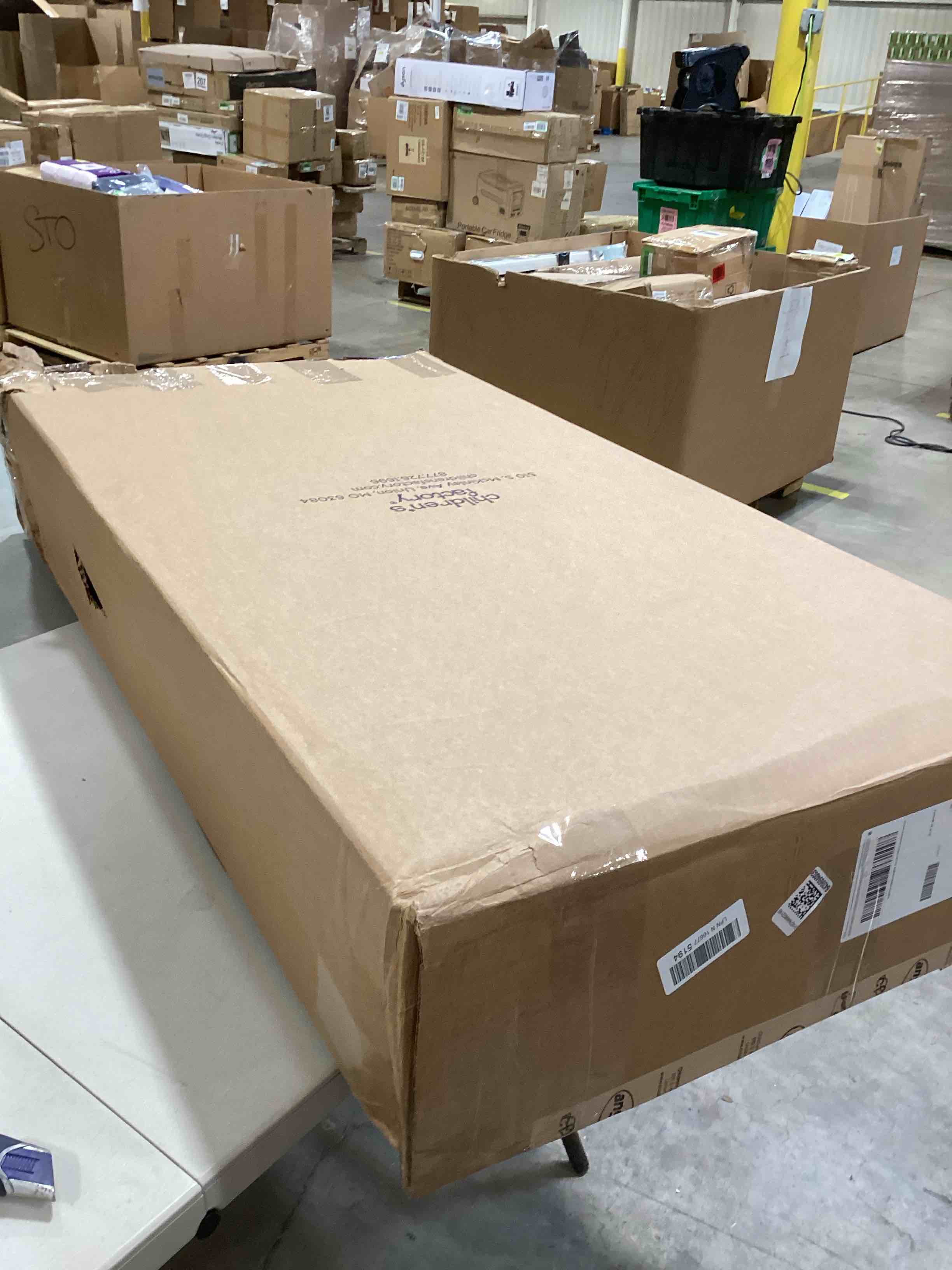 https://s3.amazonaws.com/lotting-images-prod/bidfta/YEL6577914_1721925304190.jpeg