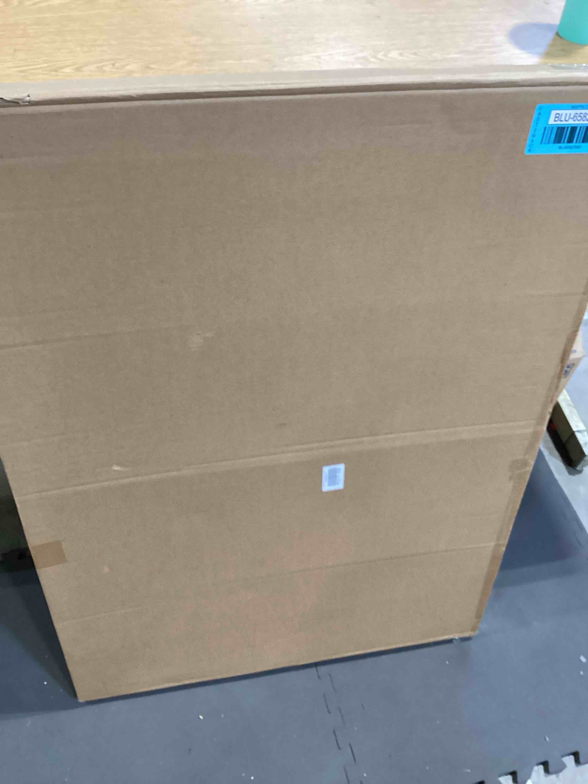 https://s3.amazonaws.com/lotting-images-prod/bidfta/YEL6578133_1719255611384.jpeg