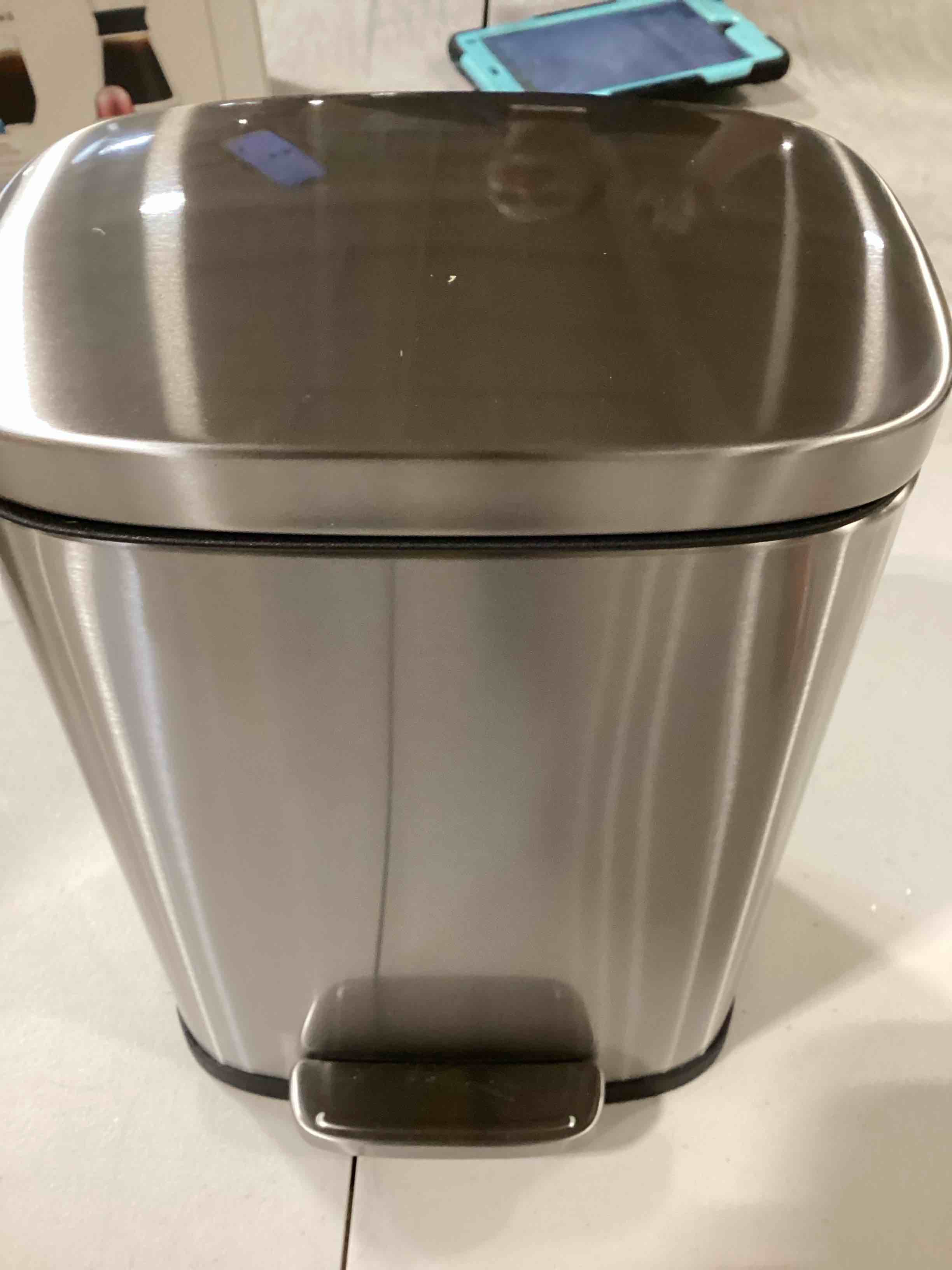 mDesign Stainless Steel Touchless Rectangular 1.3 Gallon/5 Liter Foot Step Trash Can with Lid - Wastebasket Container Bin for Bathroom, Bedroom, Kitchen, Office, Holds Garbage, Waste - Brushed Chrome