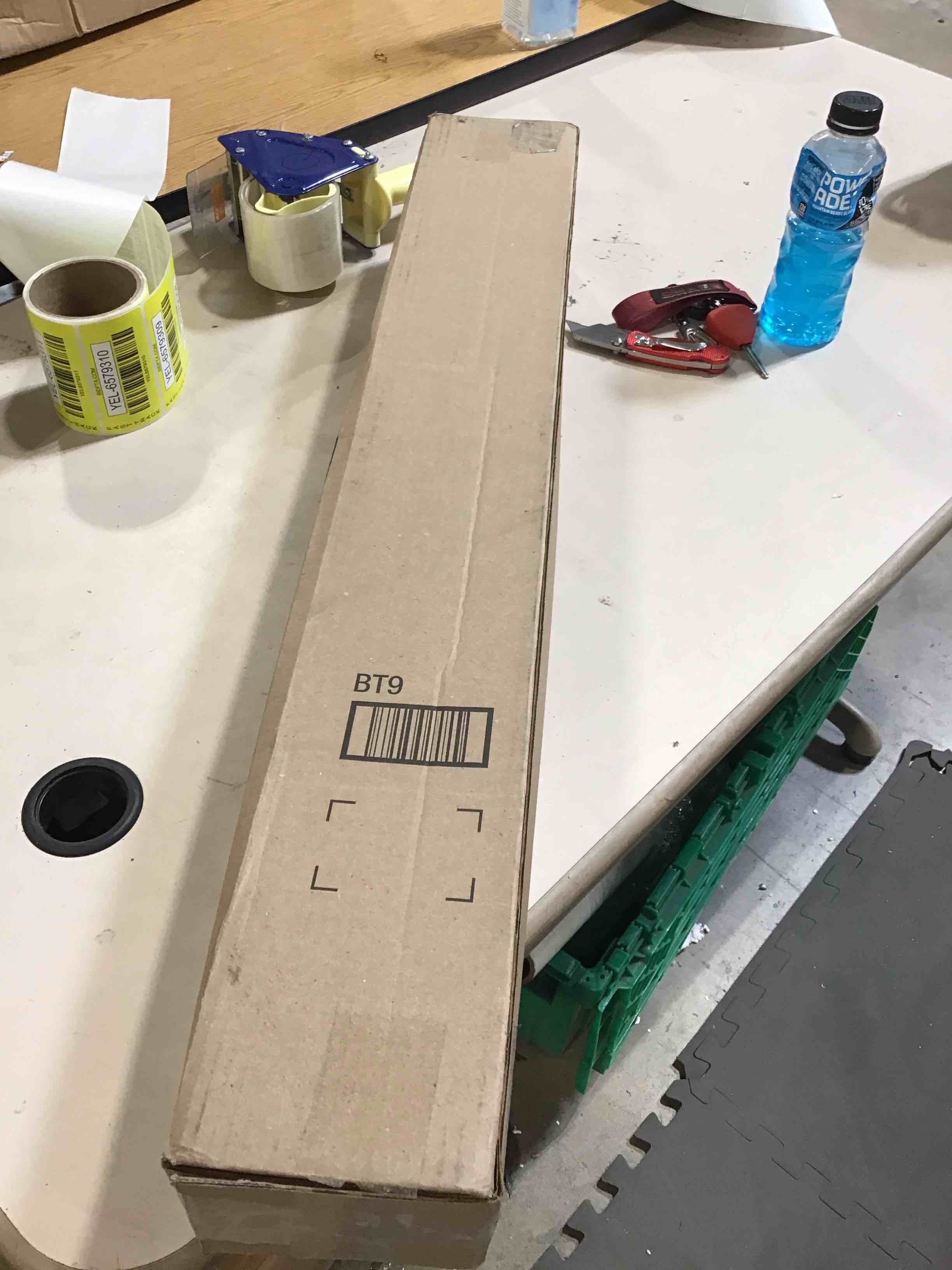 https://s3.amazonaws.com/lotting-images-prod/bidfta/YEL6579305_1721326867079.jpeg
