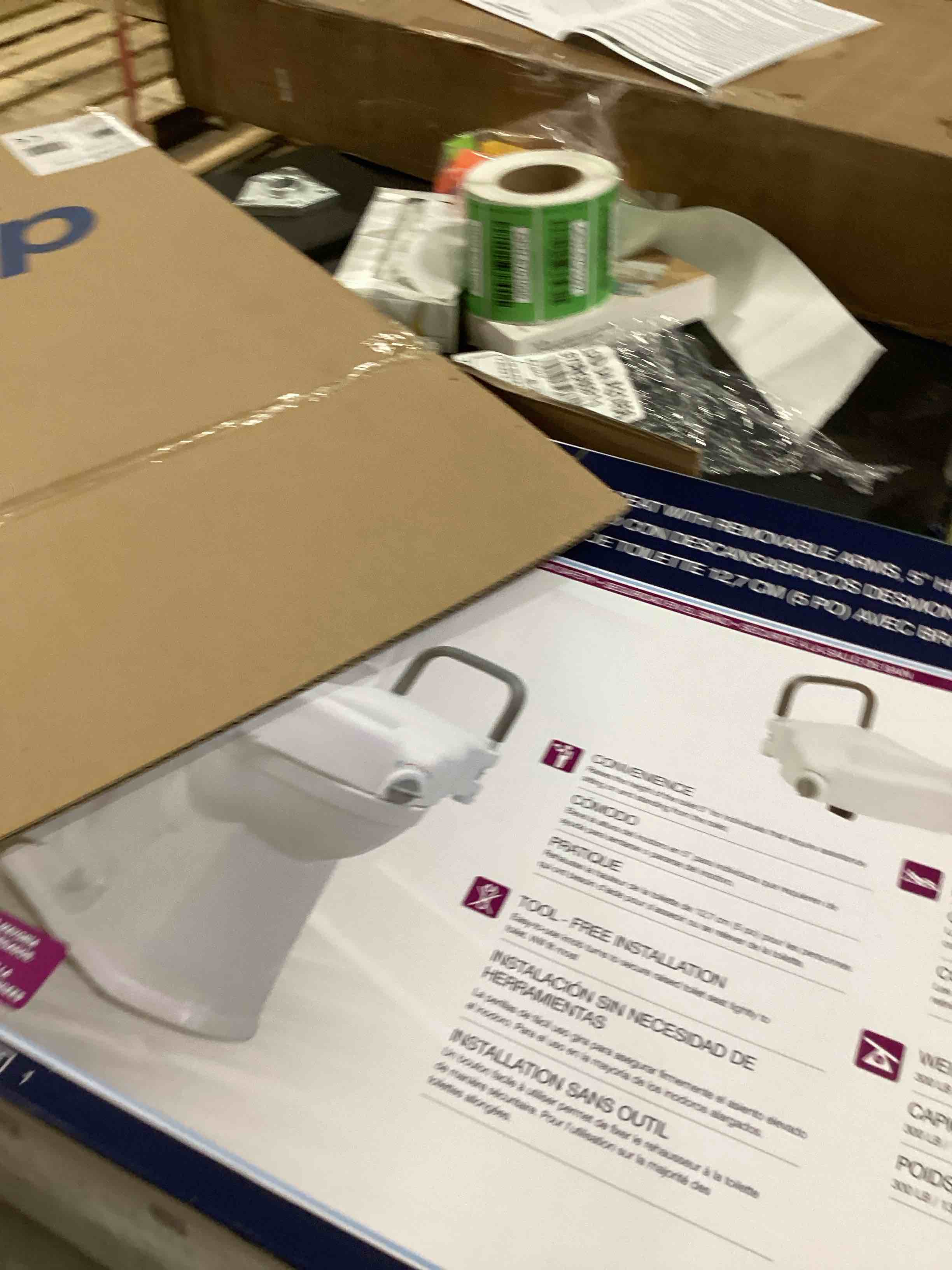 Drive Medical RTL12027RA 2in1 Raised Toilet Seat with Removable