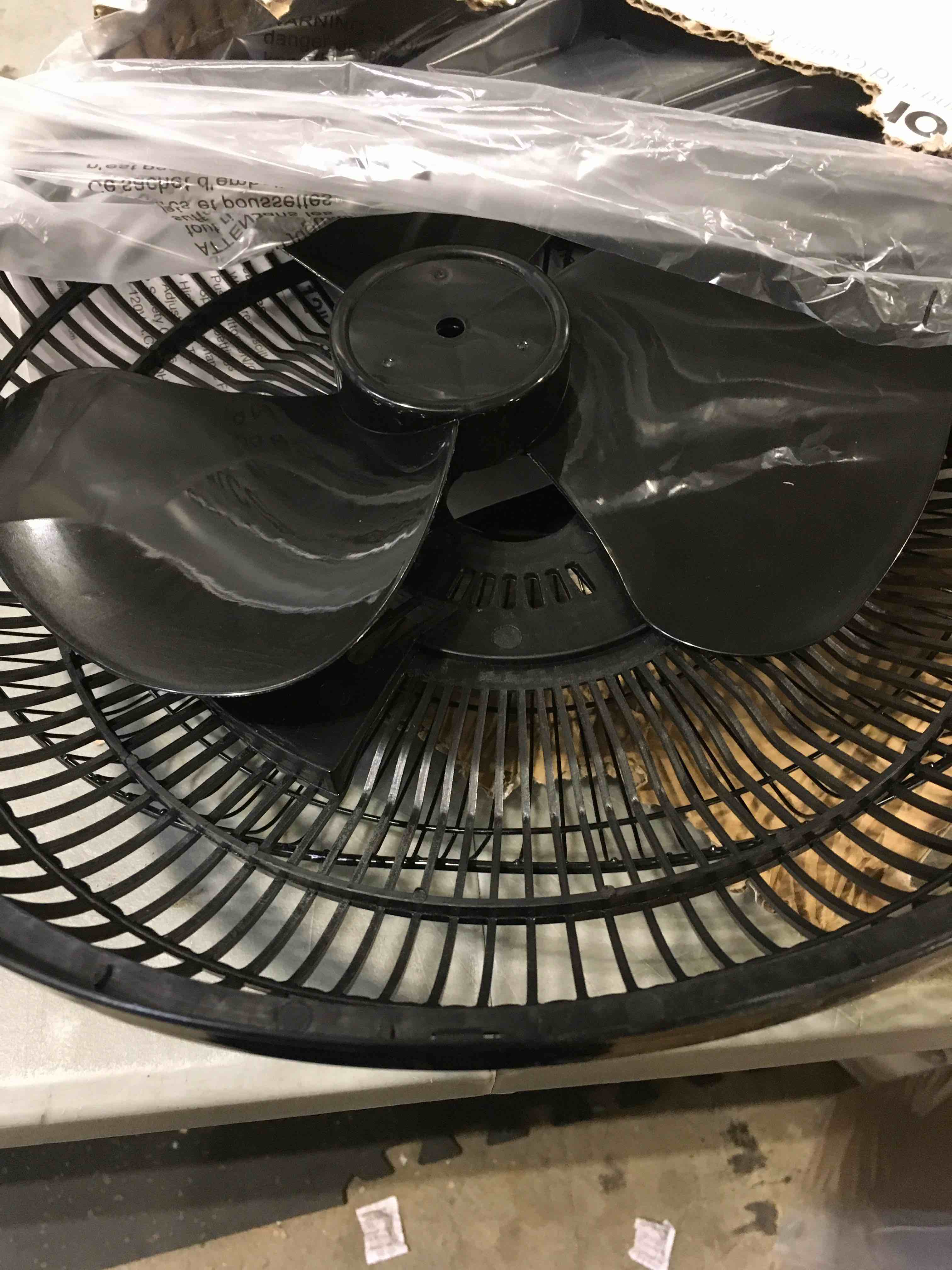 Comfort Zone Oscillating Table Fan with Adjustable Tilt, Convenient Push Button Controls, Quiet, 12 inch, 3 Speed, Desk Fan, Airflow 7.25 ft/sec, Ideal for Home, Bedroom, Dorm & Office, CZ121BK