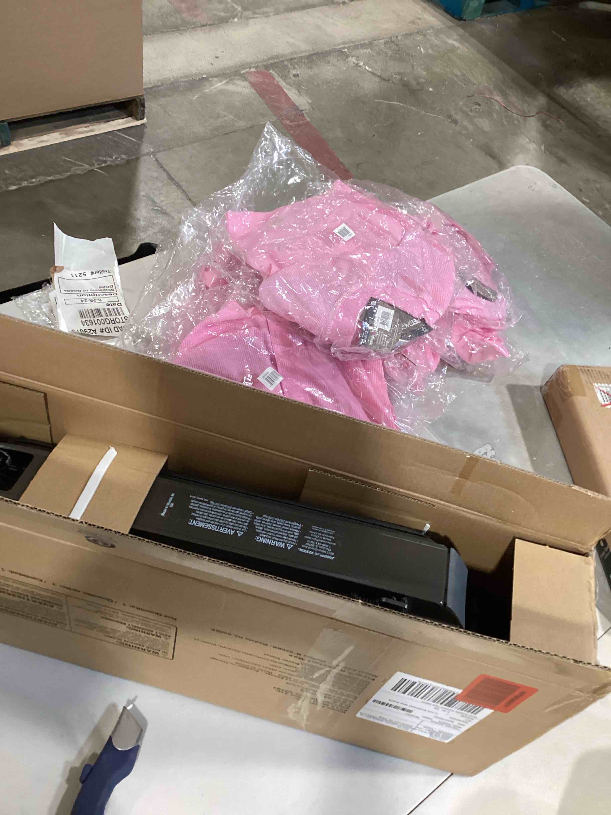 Aero Big Wheels Kick Scooter for Kids Ages 8-12, Teens and Adults. Commuter Adult Scooters with Hand Brake, Rubber mat, Shock Absorption, Foldable and Height Adjustable