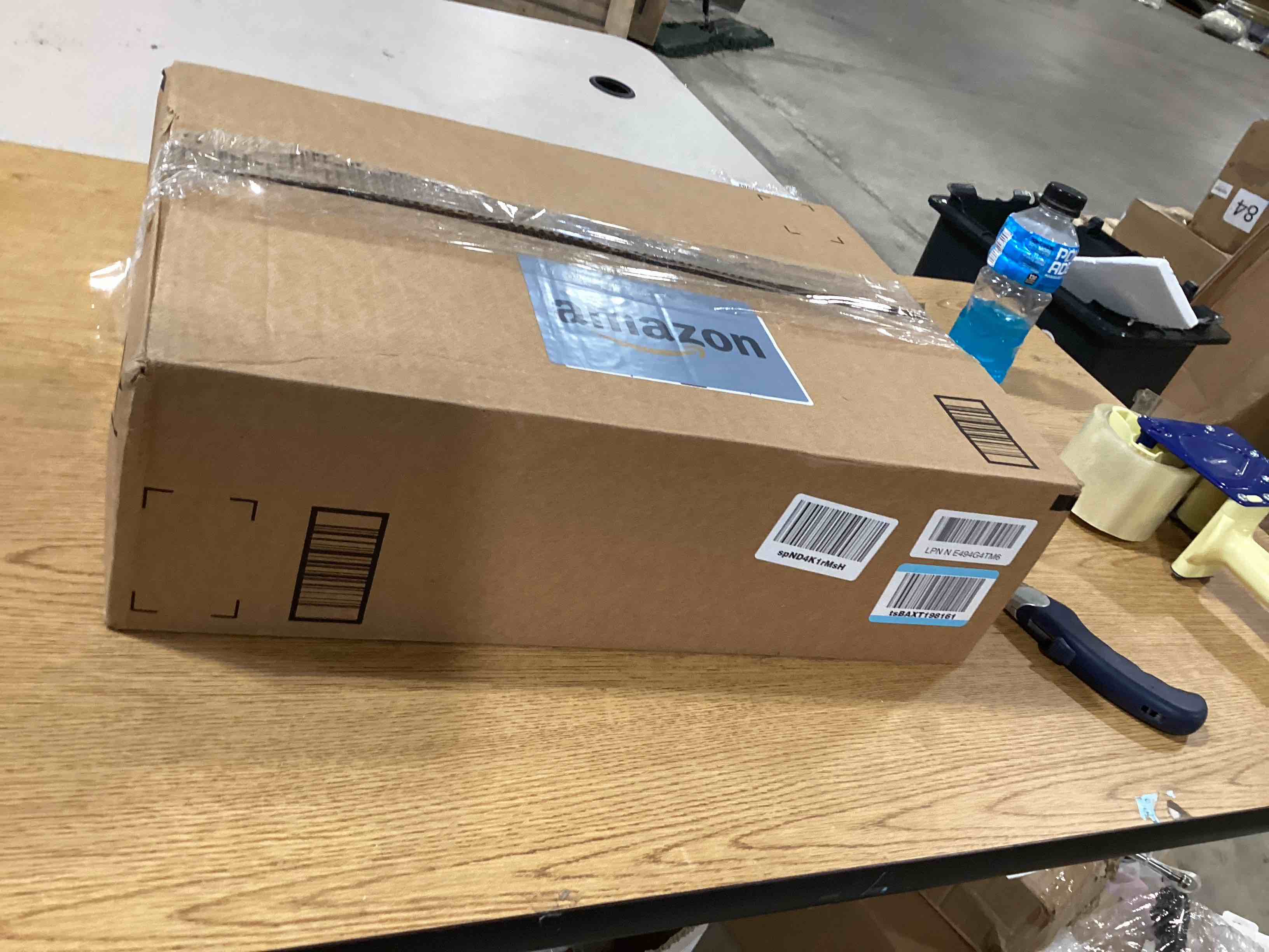 https://s3.amazonaws.com/lotting-images-prod/bidfta/YEL6583854_1721316442571.jpeg